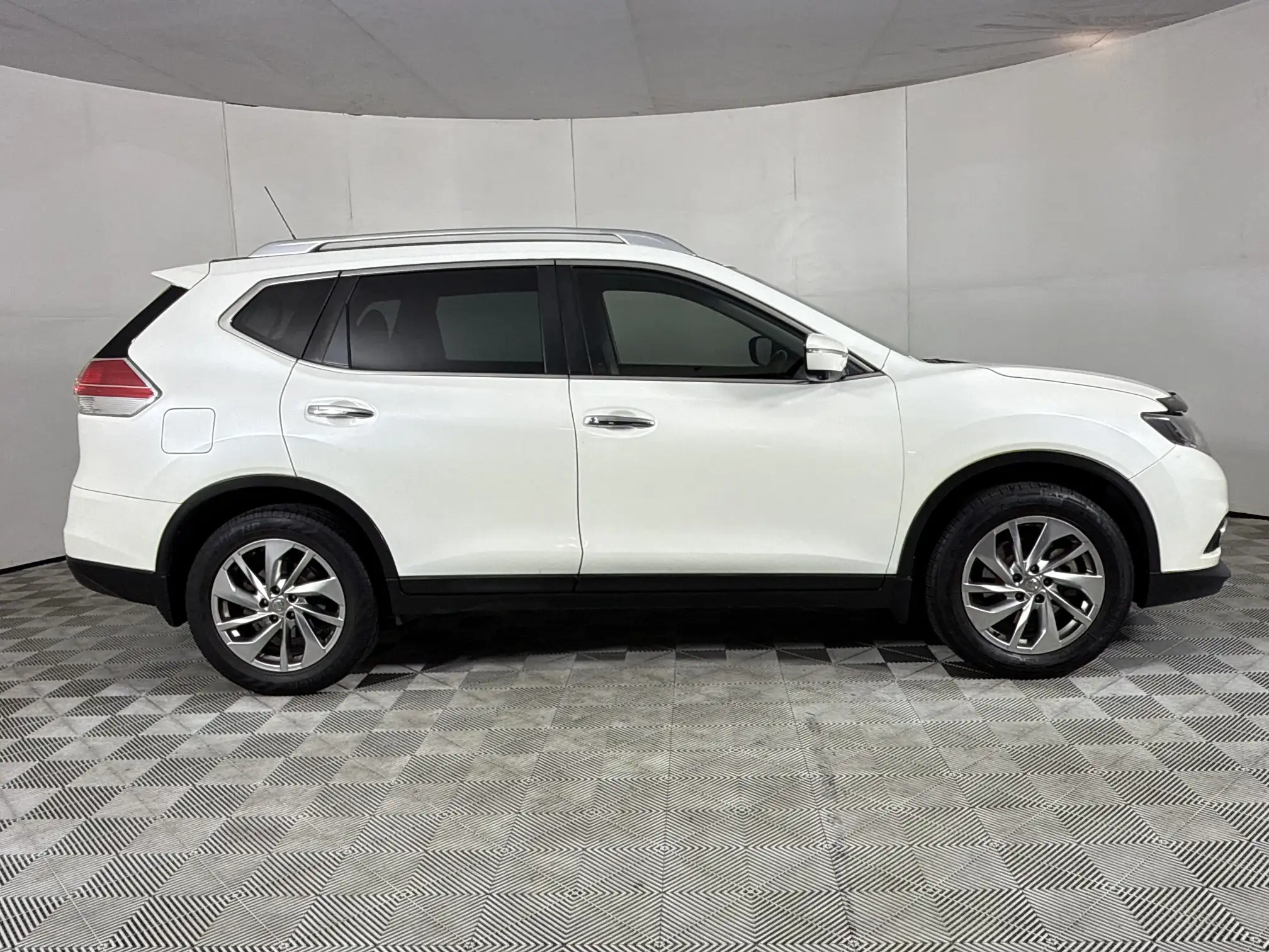 Nissan X Trail