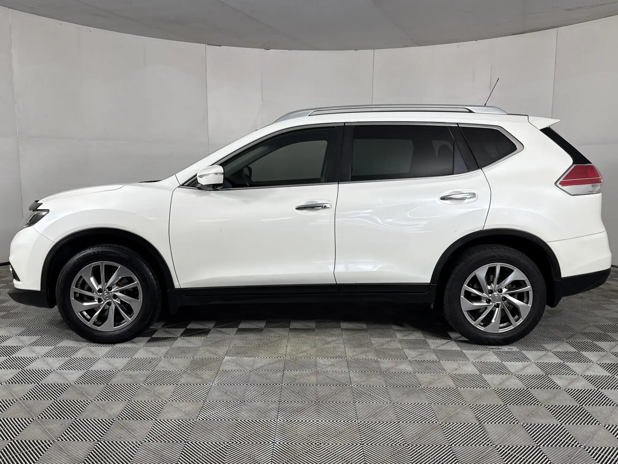 Nissan X Trail
