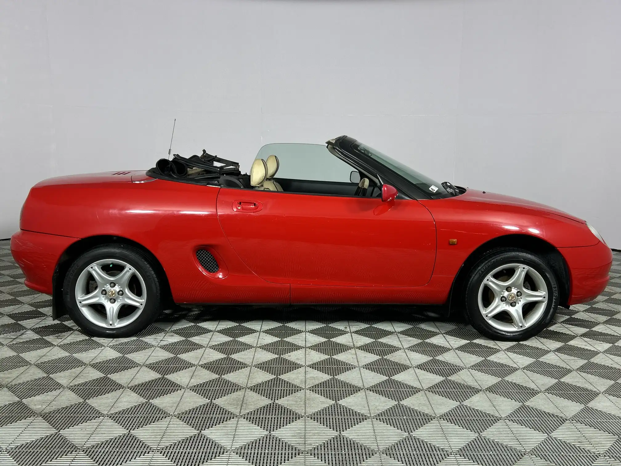 MG MGF