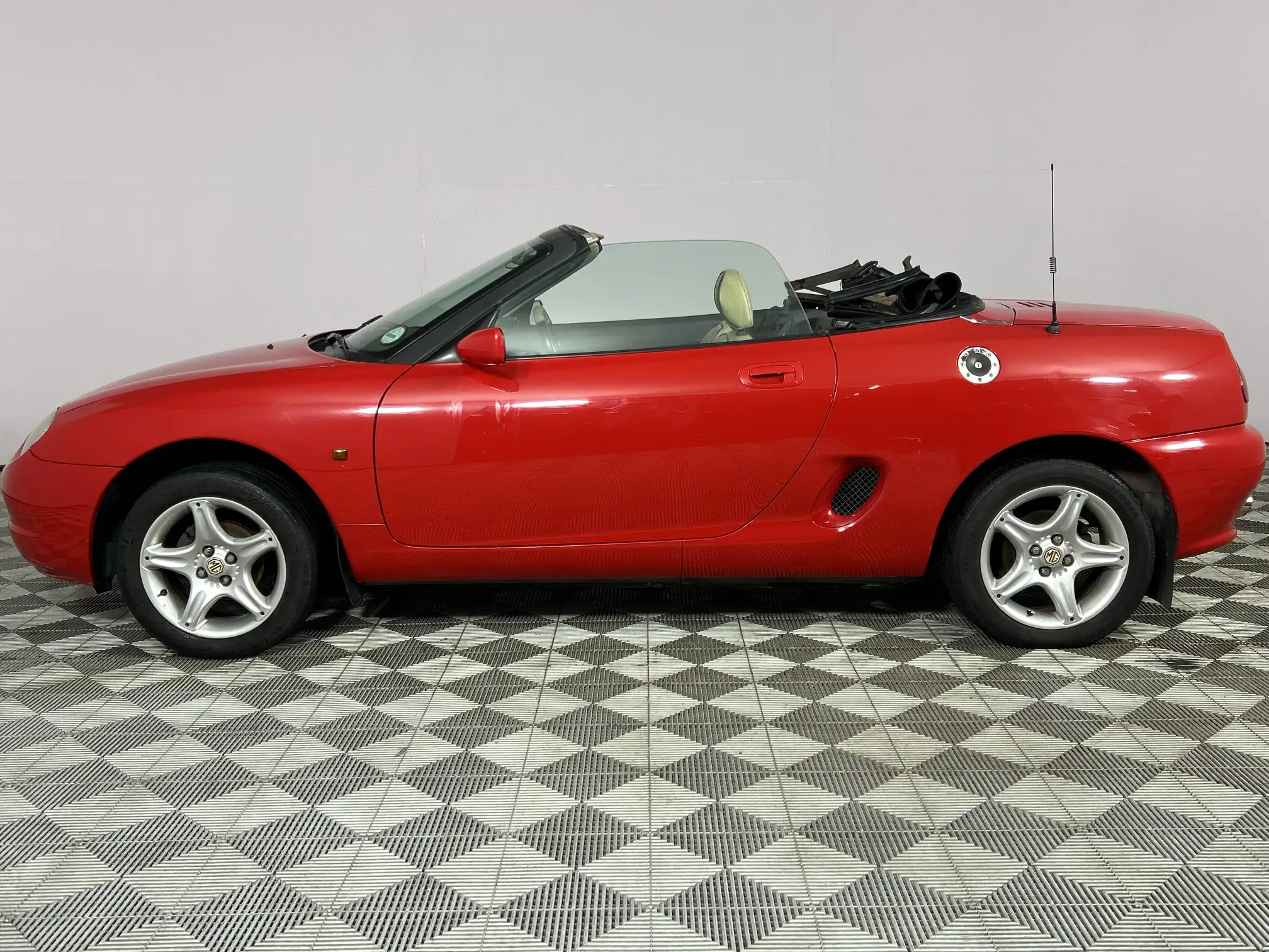 MG MGF