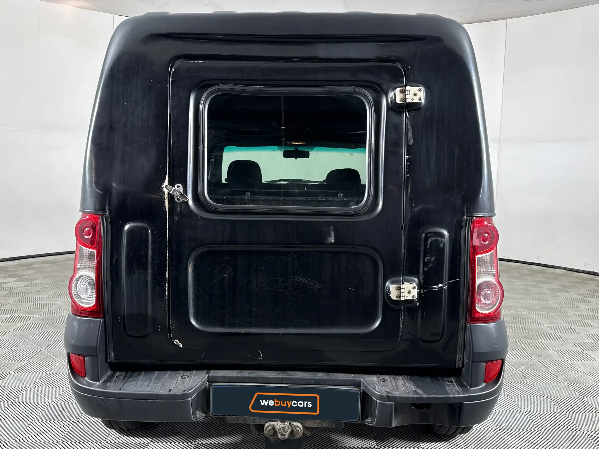 Nissan NP200