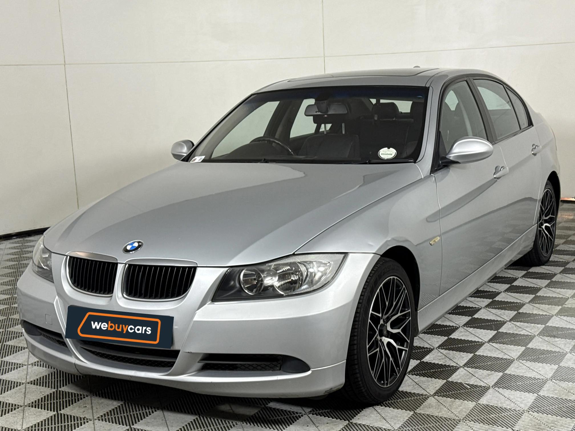 BMW 320i (E90) Auto