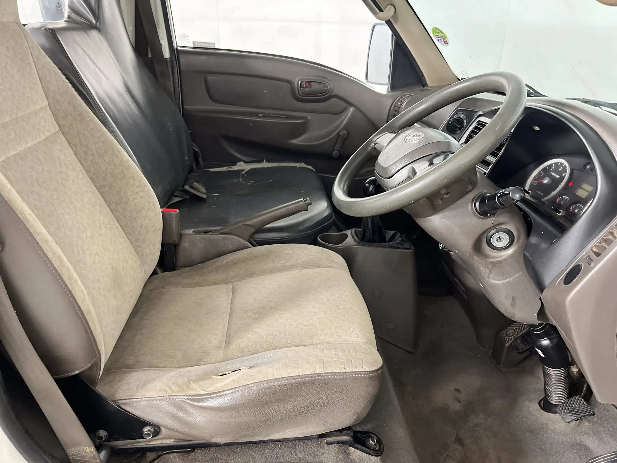 Hyundai H100