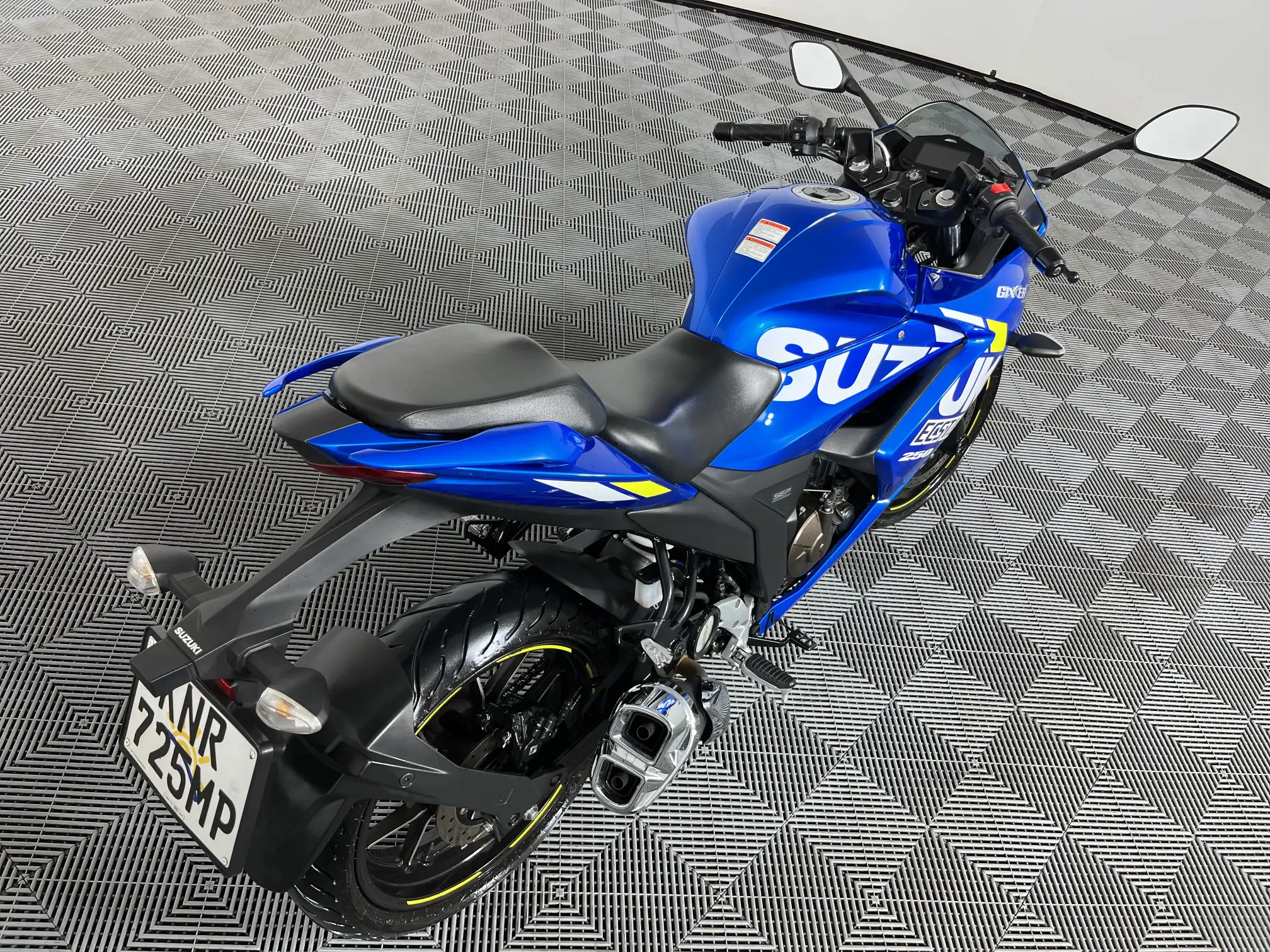 Suzuki GSX