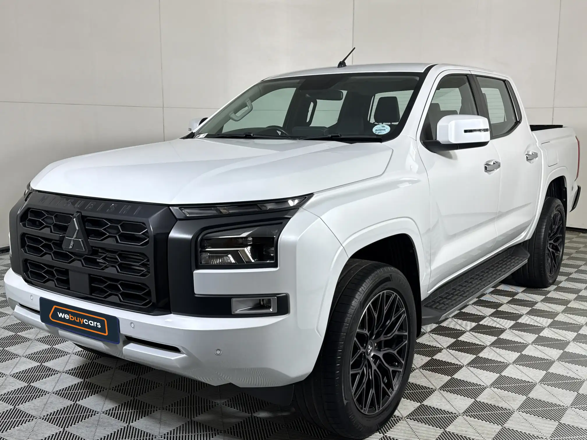 2025 Mitsubishi Triton