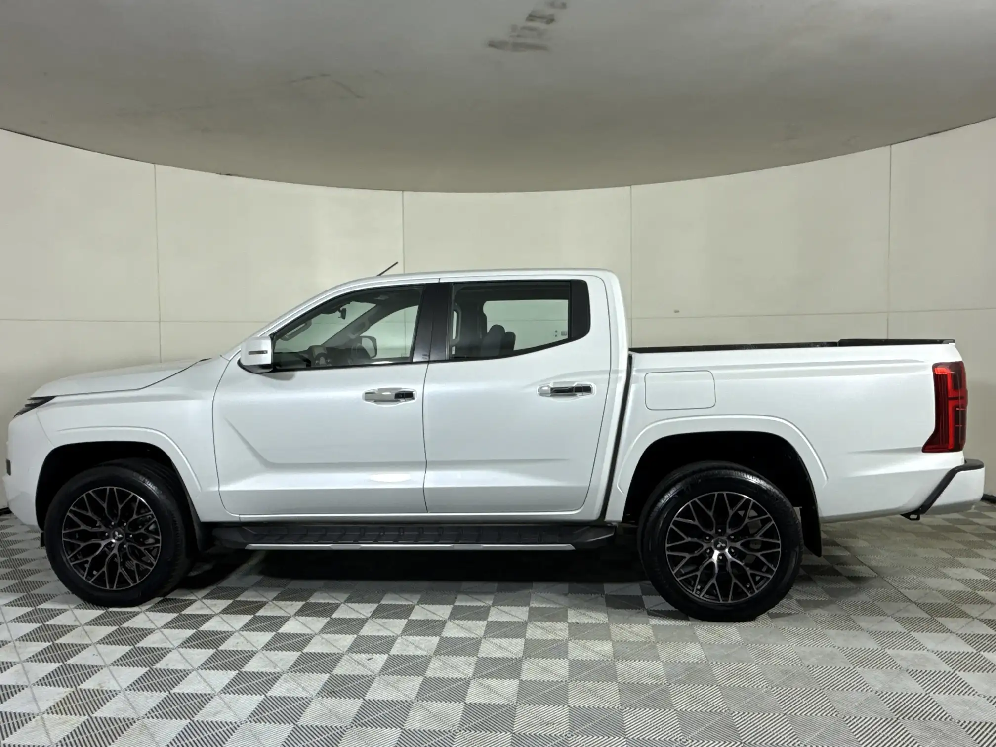 Mitsubishi Triton