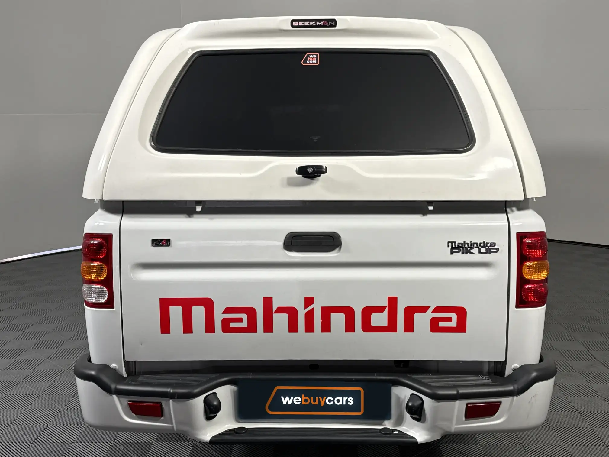 Mahindra PIK UP