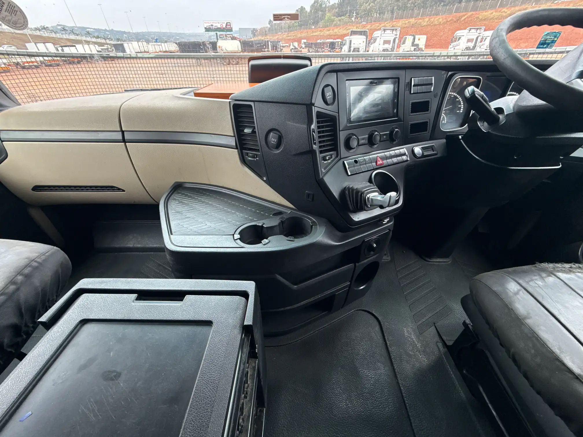 Mercedes-Benz 26 Series Actros