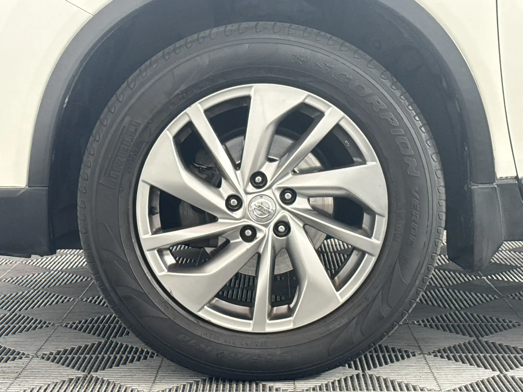 Nissan X Trail