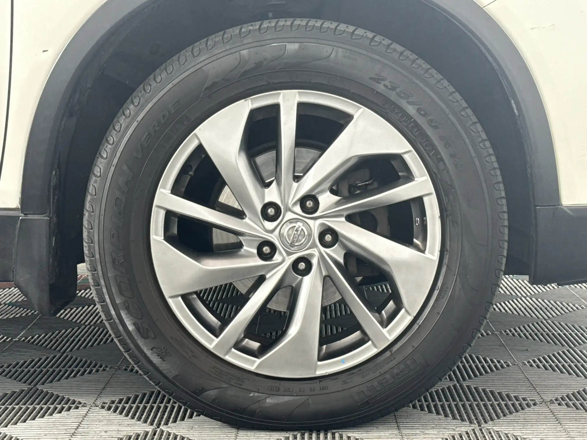 Nissan X Trail