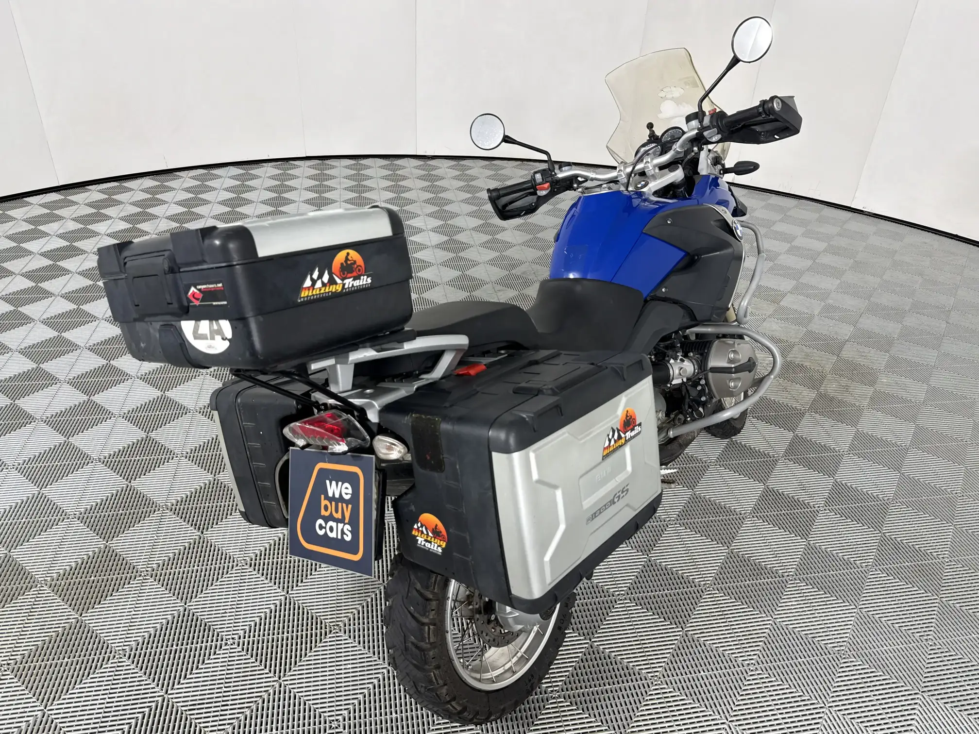 BMW R Series