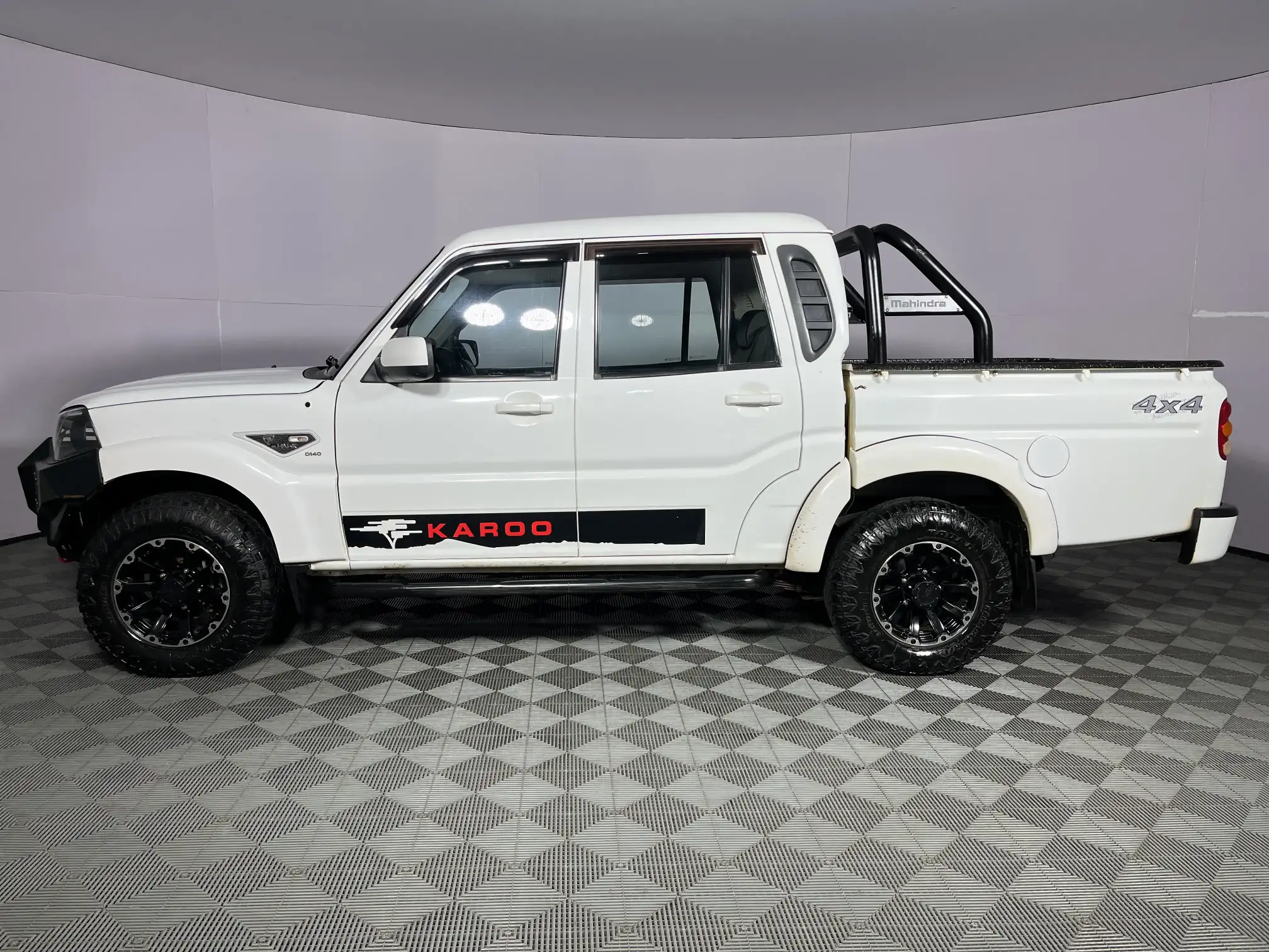 Mahindra PIK UP
