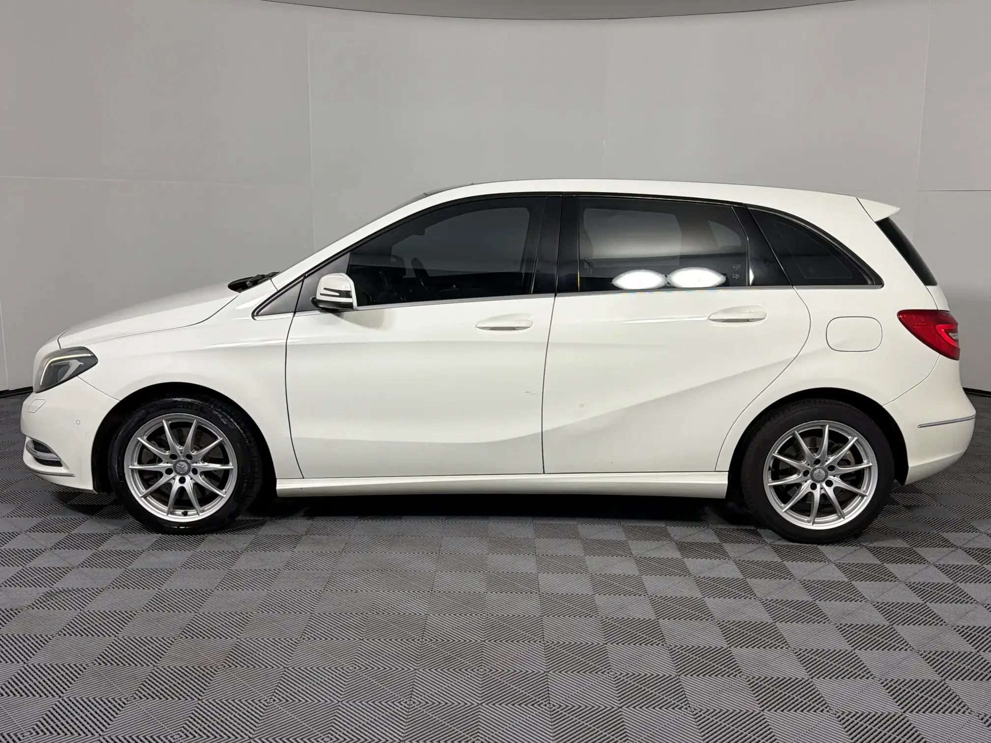Mercedes-Benz B Class