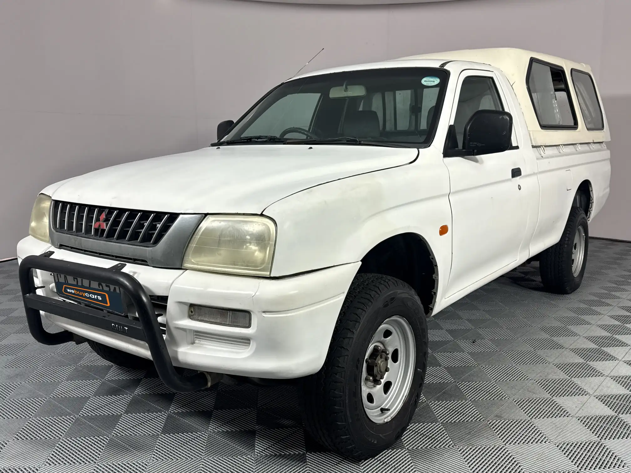 1999 Mitsubishi Colt