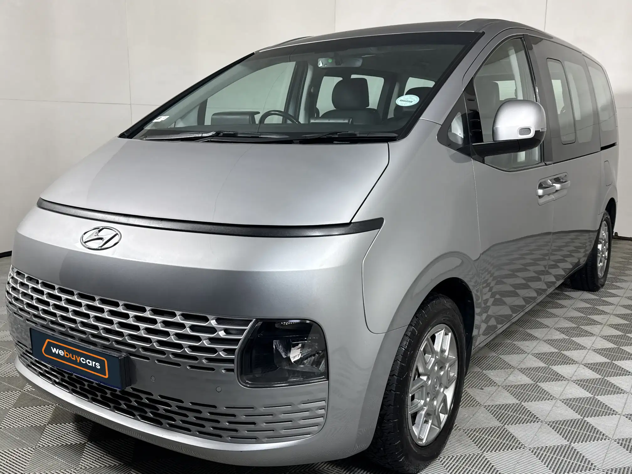 2023 Hyundai Staria