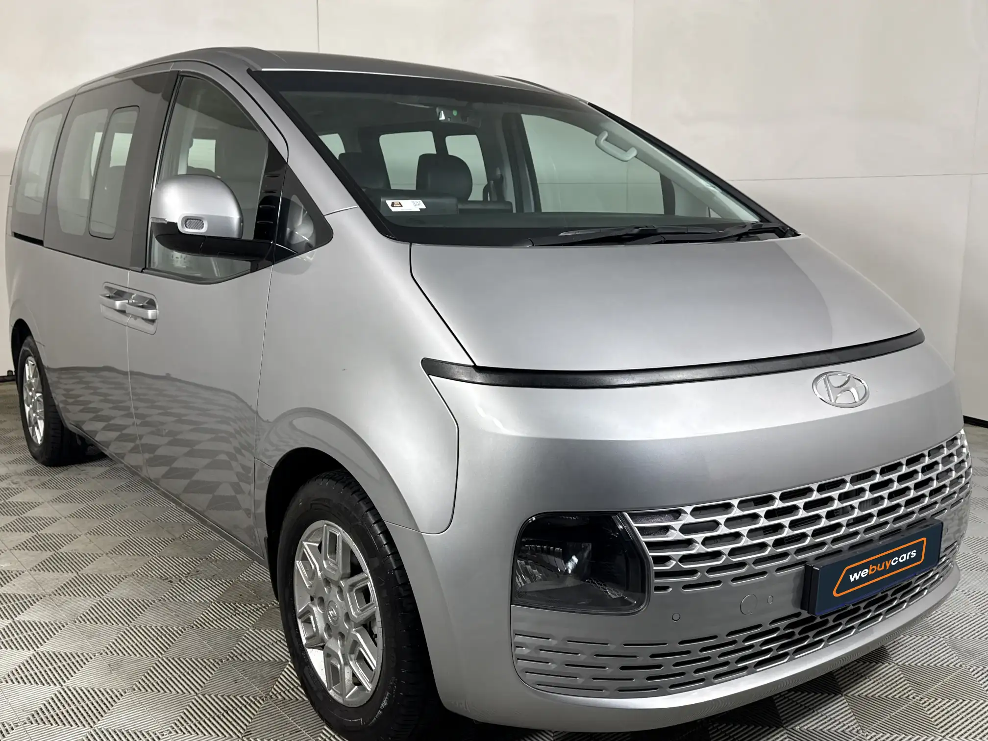 Hyundai Staria