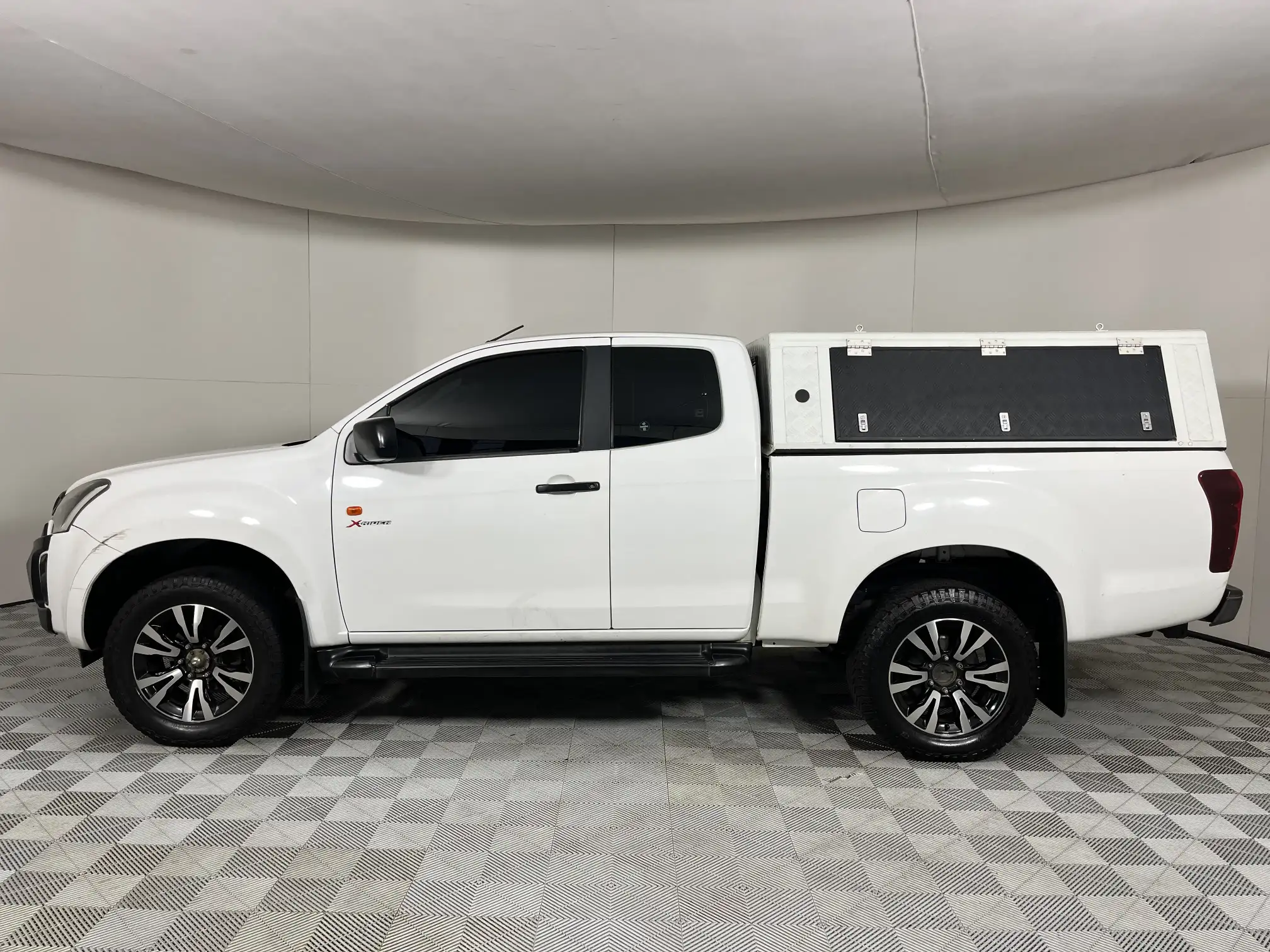 Isuzu D-MAX