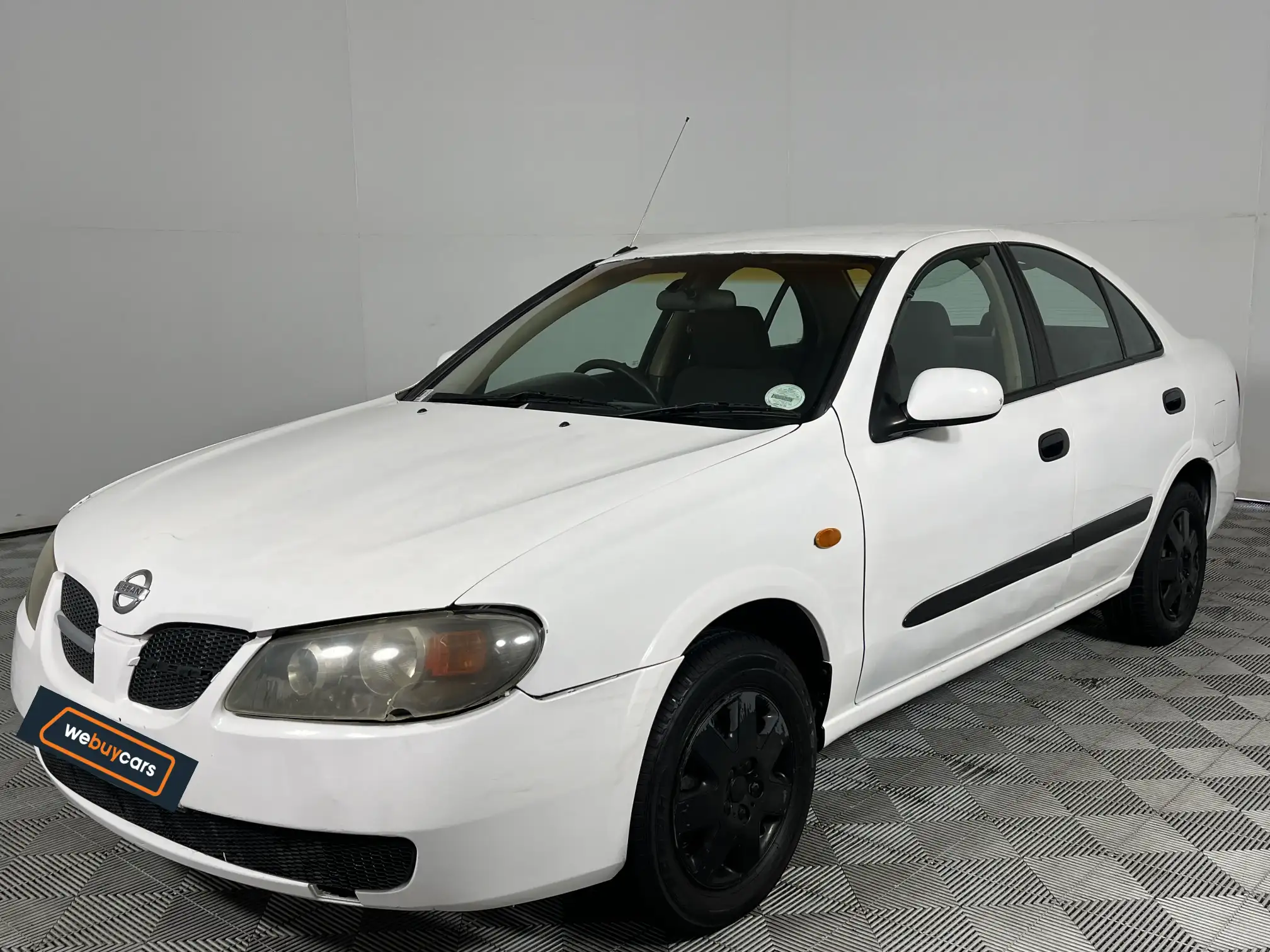 Nissan Almera