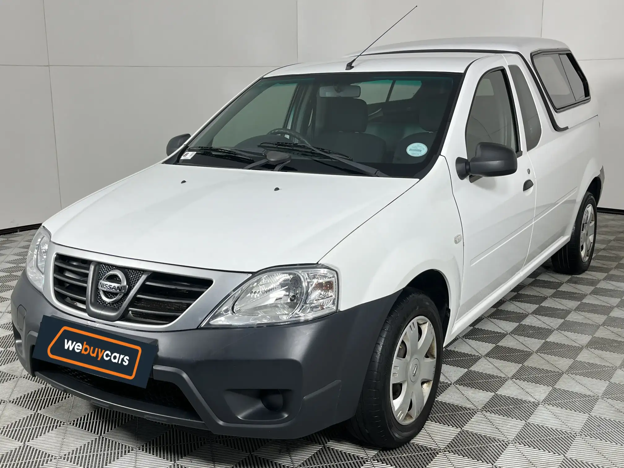 2021 Nissan NP200