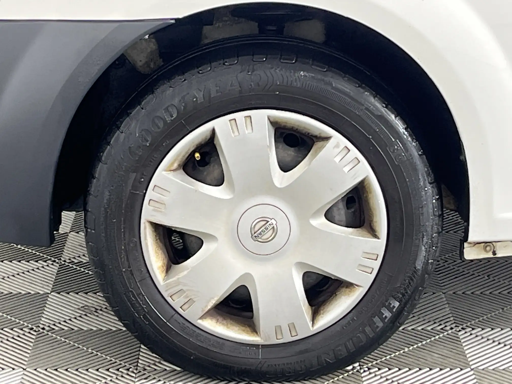 Nissan NP200