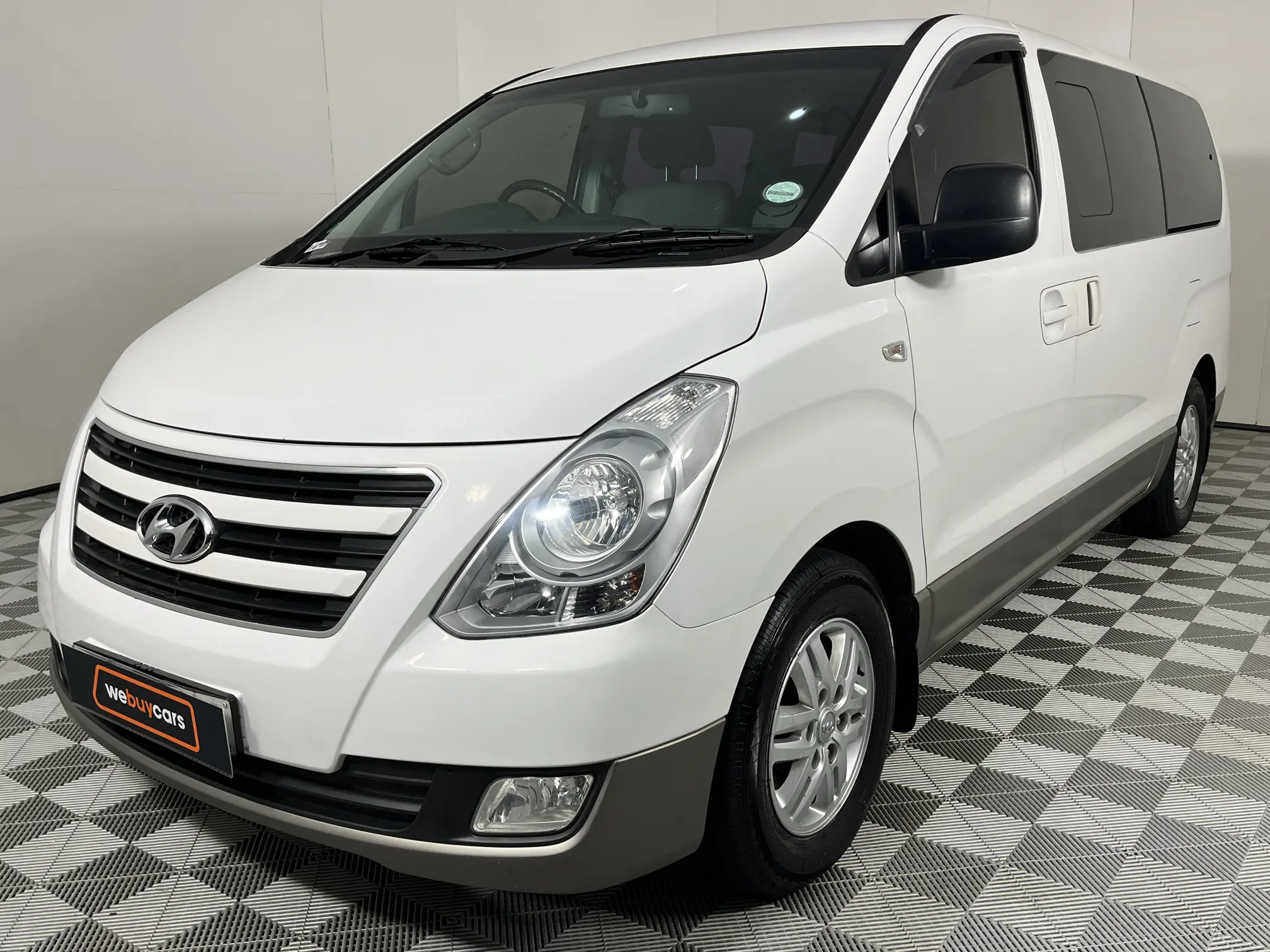 2017 Hyundai H-1 2.5 CRDi A/t/ 2.5 Elite Auto