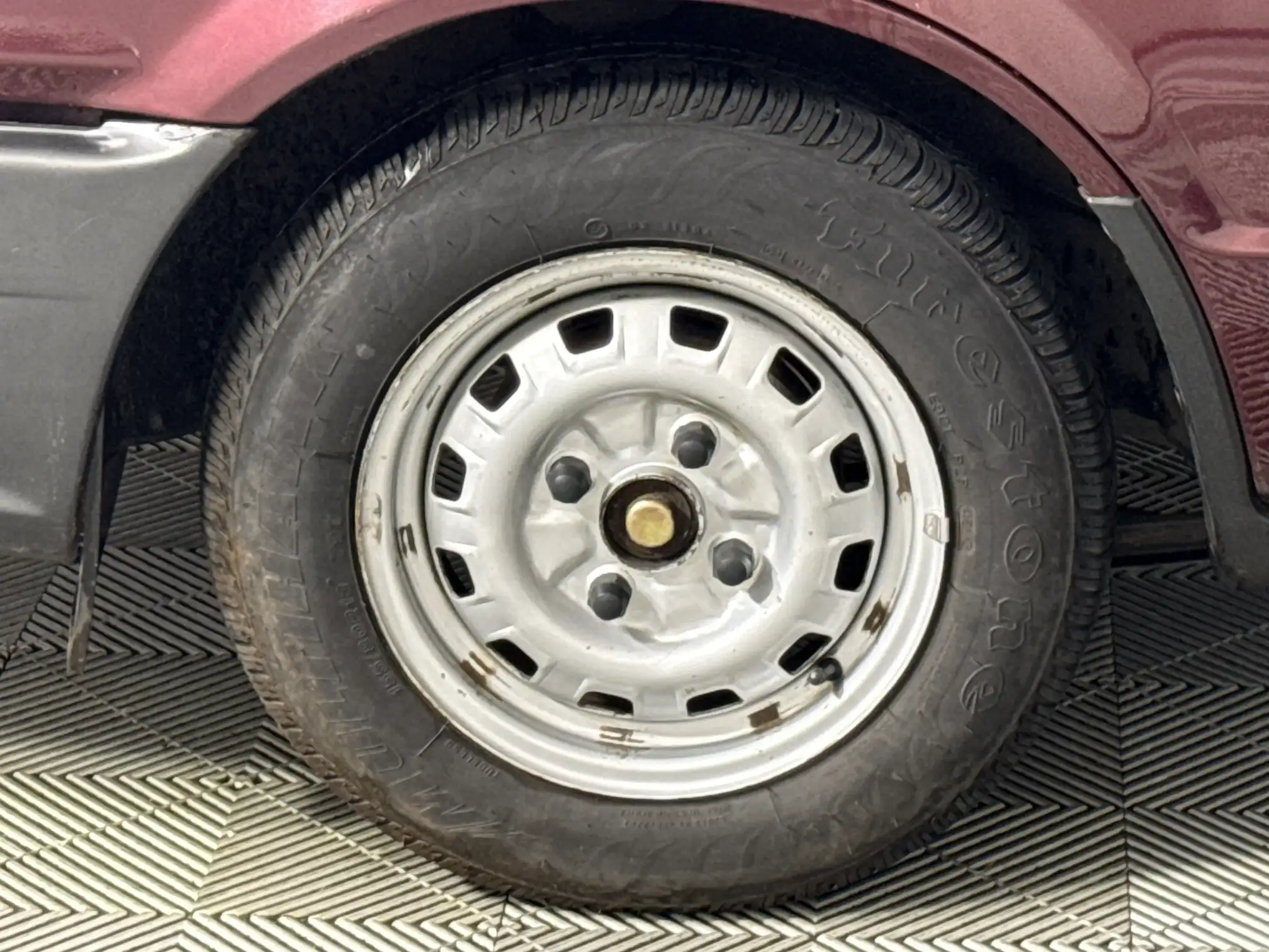 Mazda 323