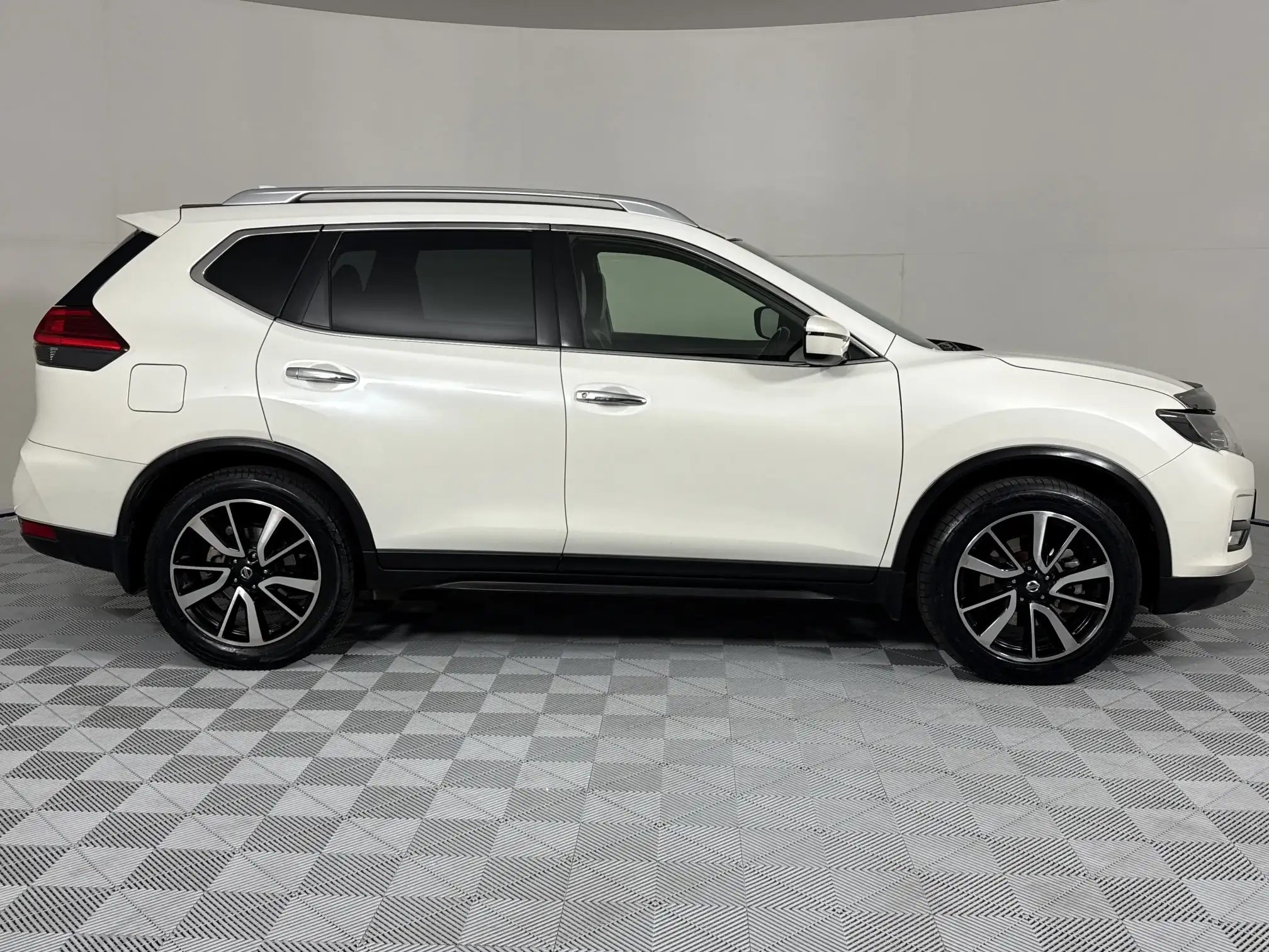 Nissan X Trail