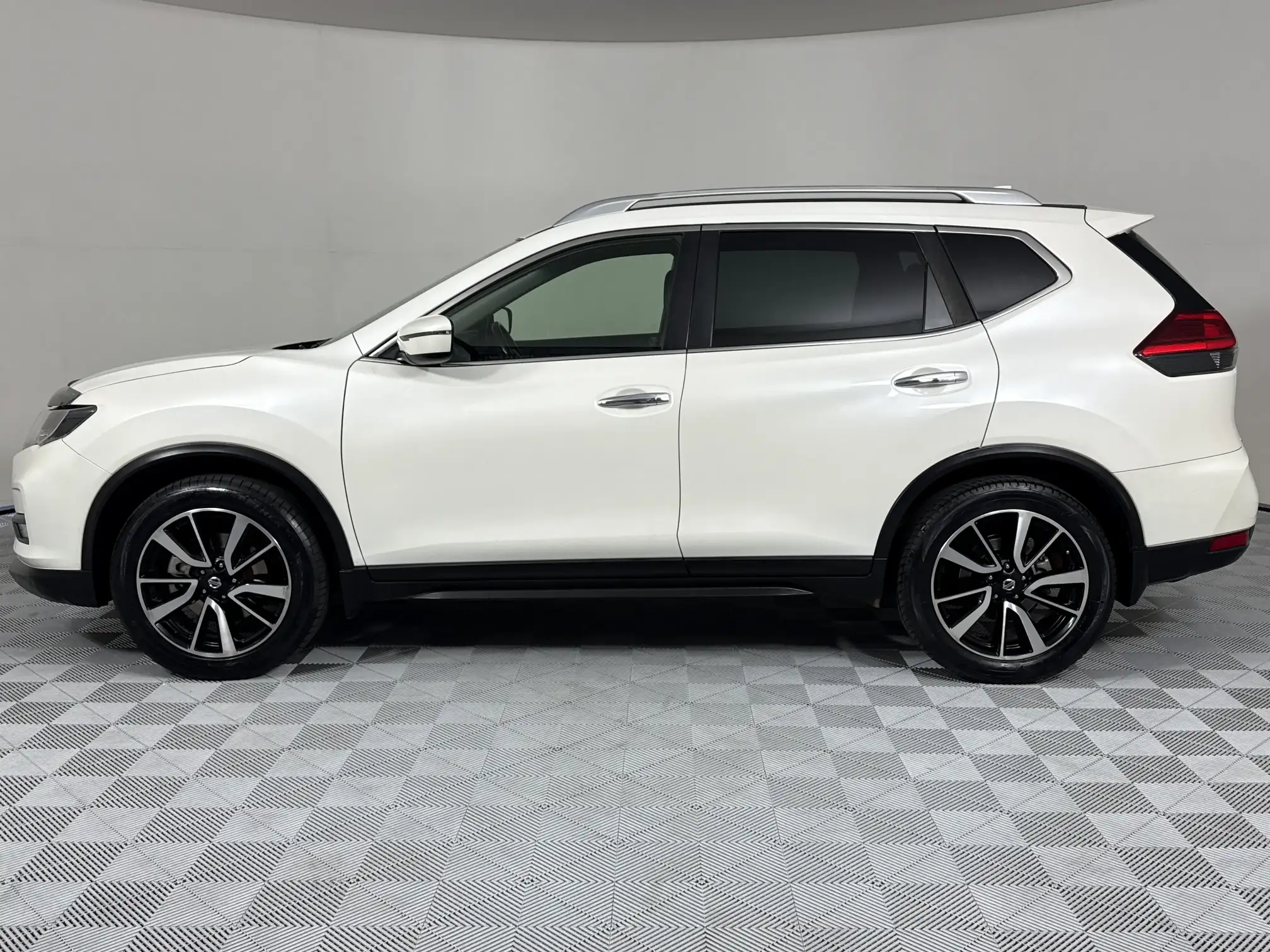 Nissan X Trail