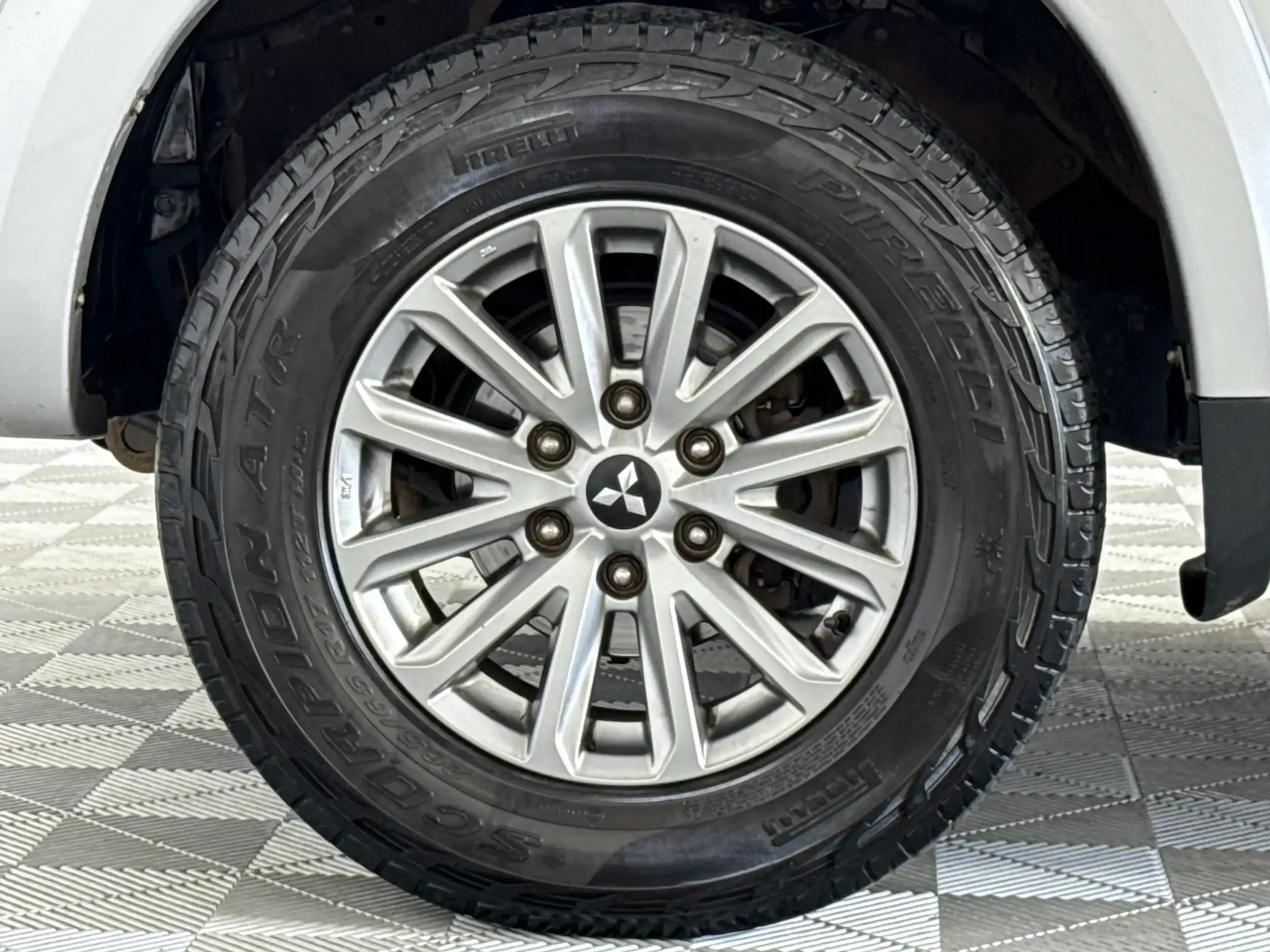 Mitsubishi Triton