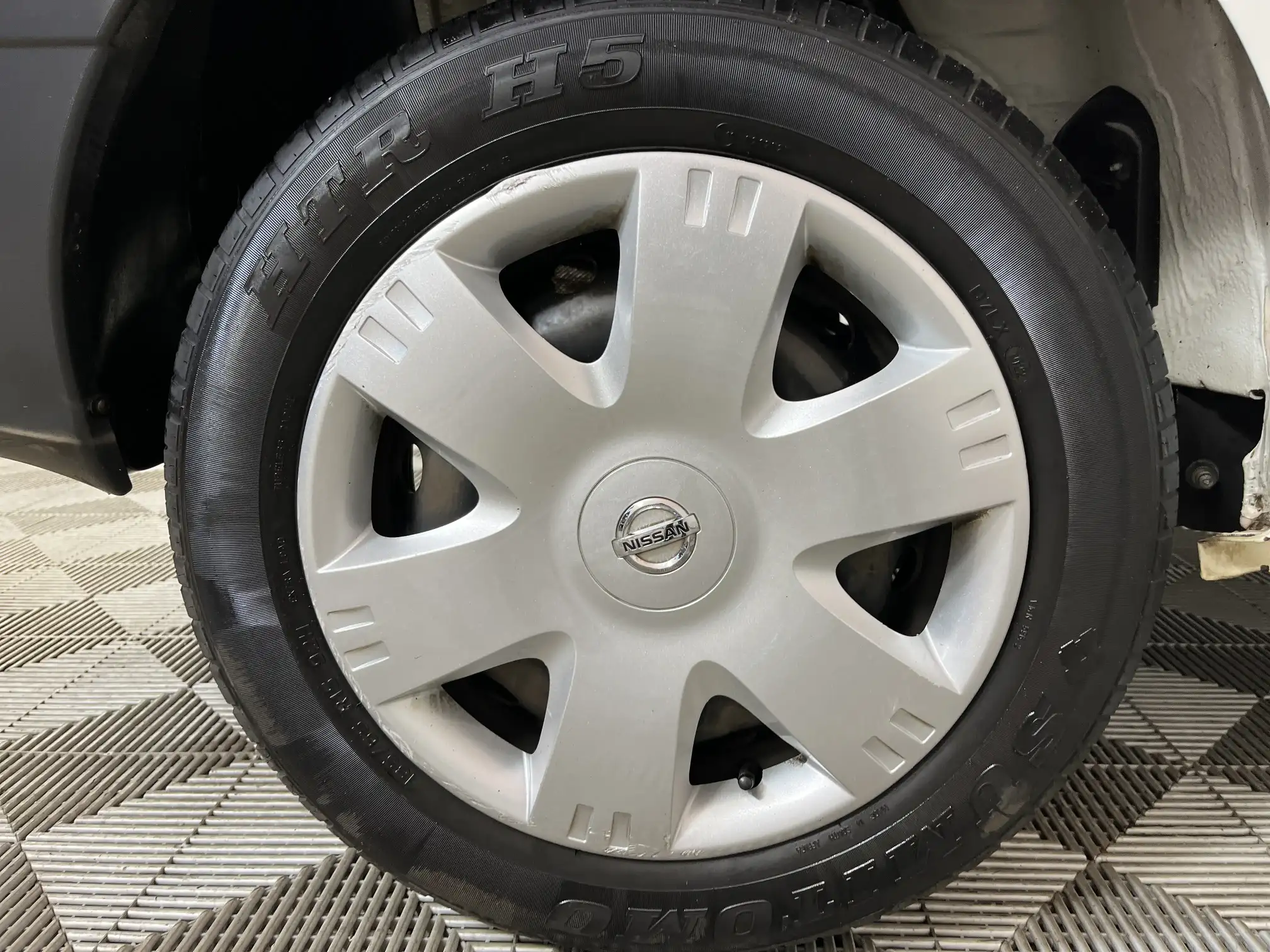 Nissan NP200
