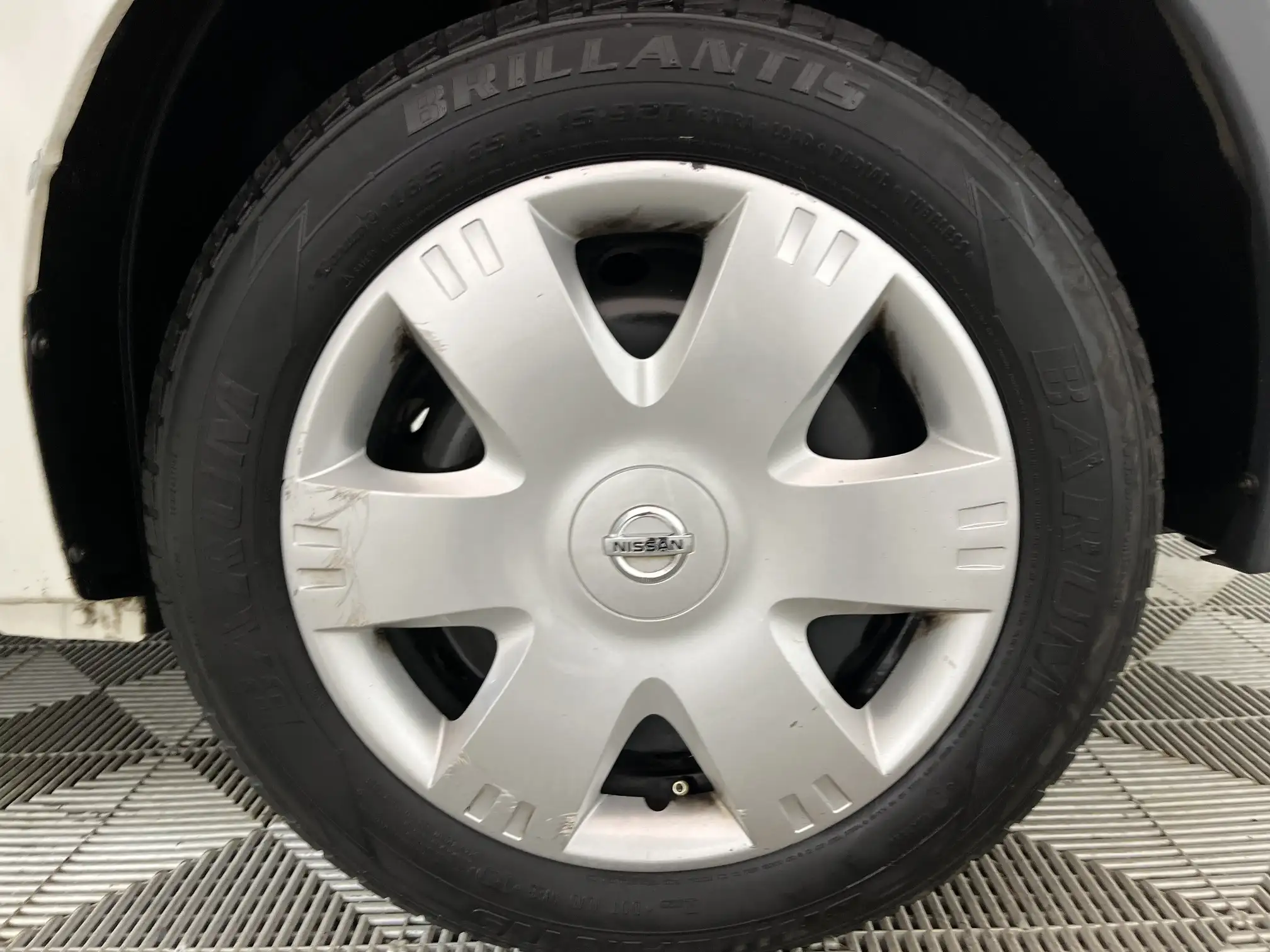 Nissan NP200