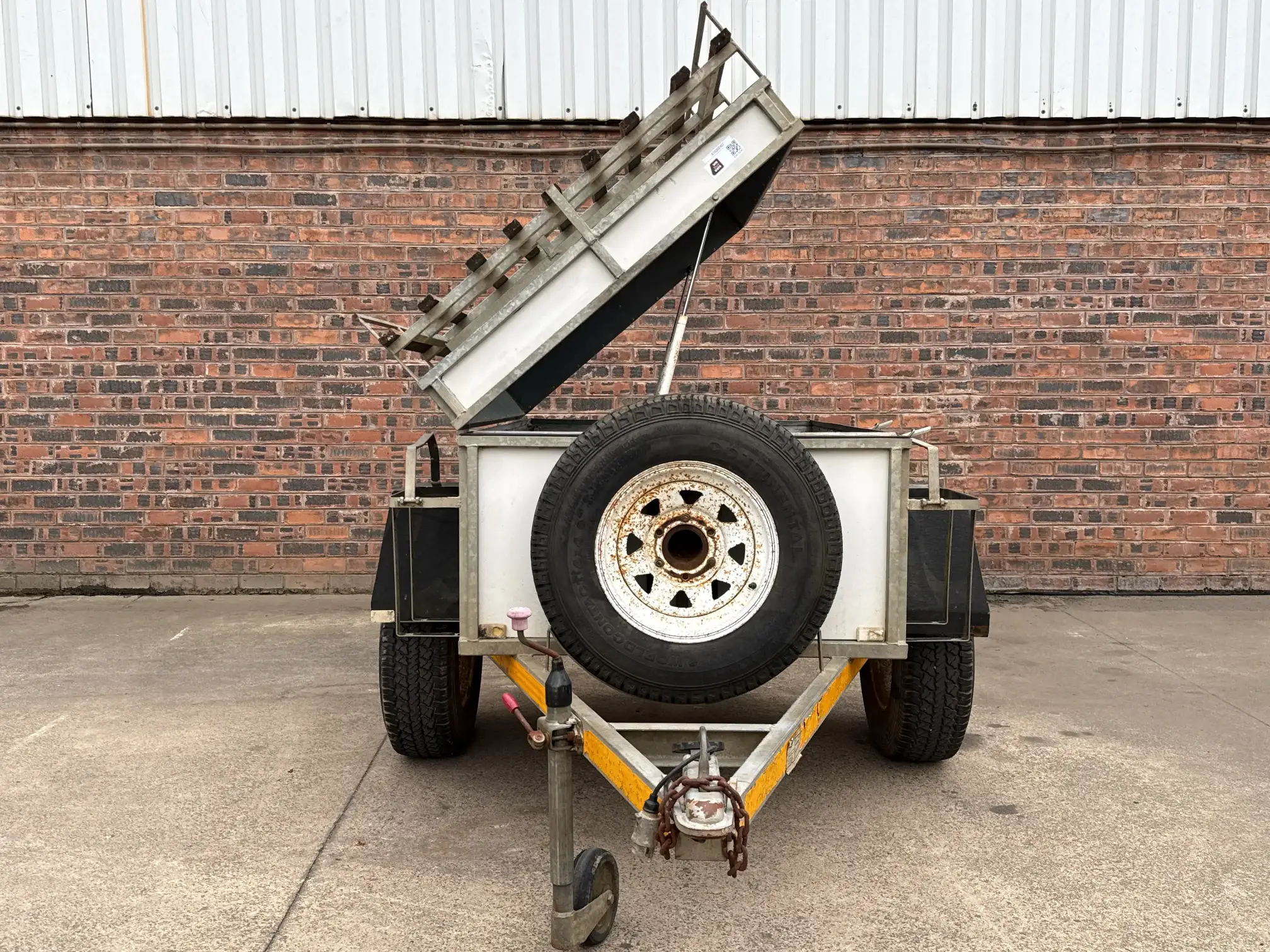 Buzzard Industries Overlander