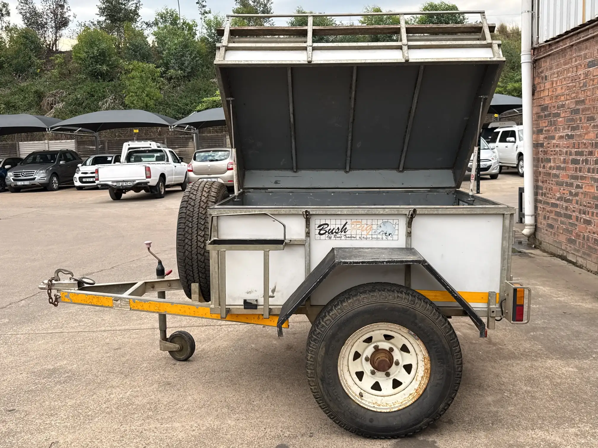 Buzzard Industries Overlander