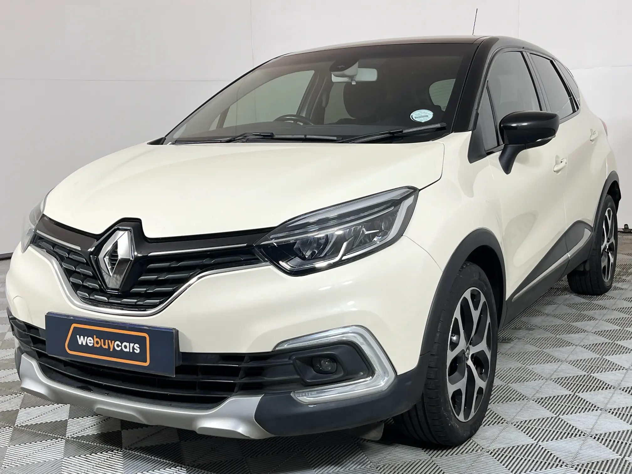 2018 Renault Captur 900t Dynamique 5-Door (66 KW)