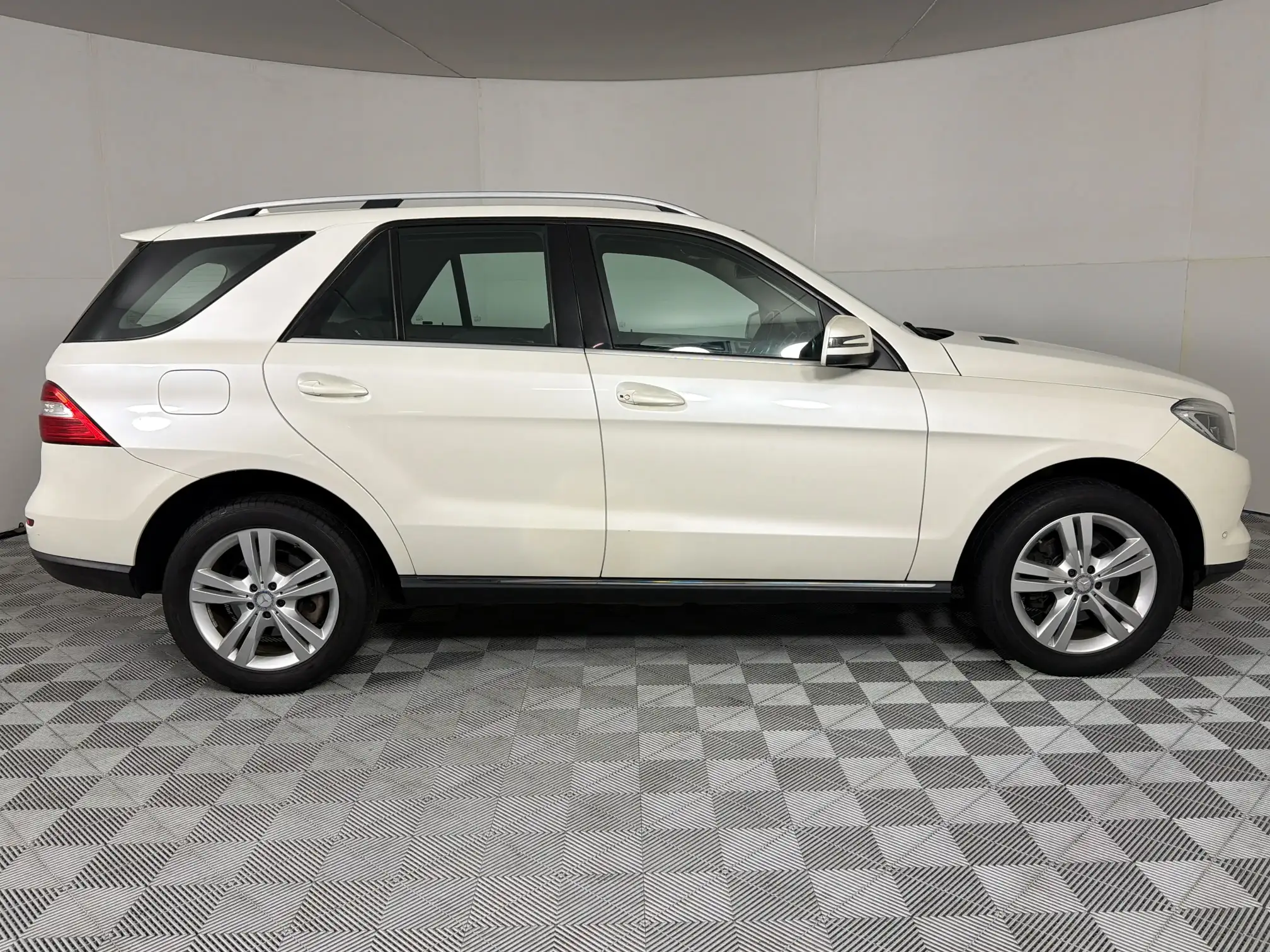 Mercedes-Benz M Class