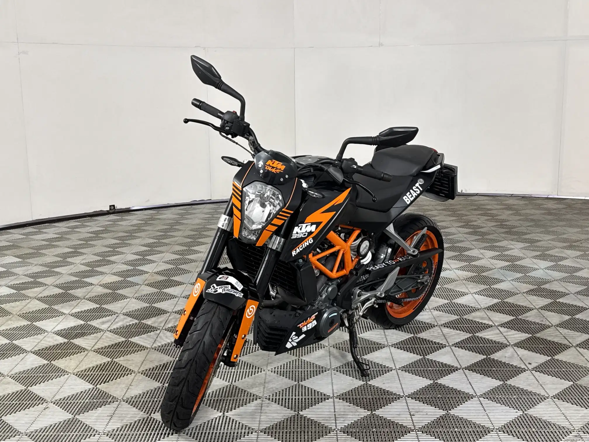 KTM Duke