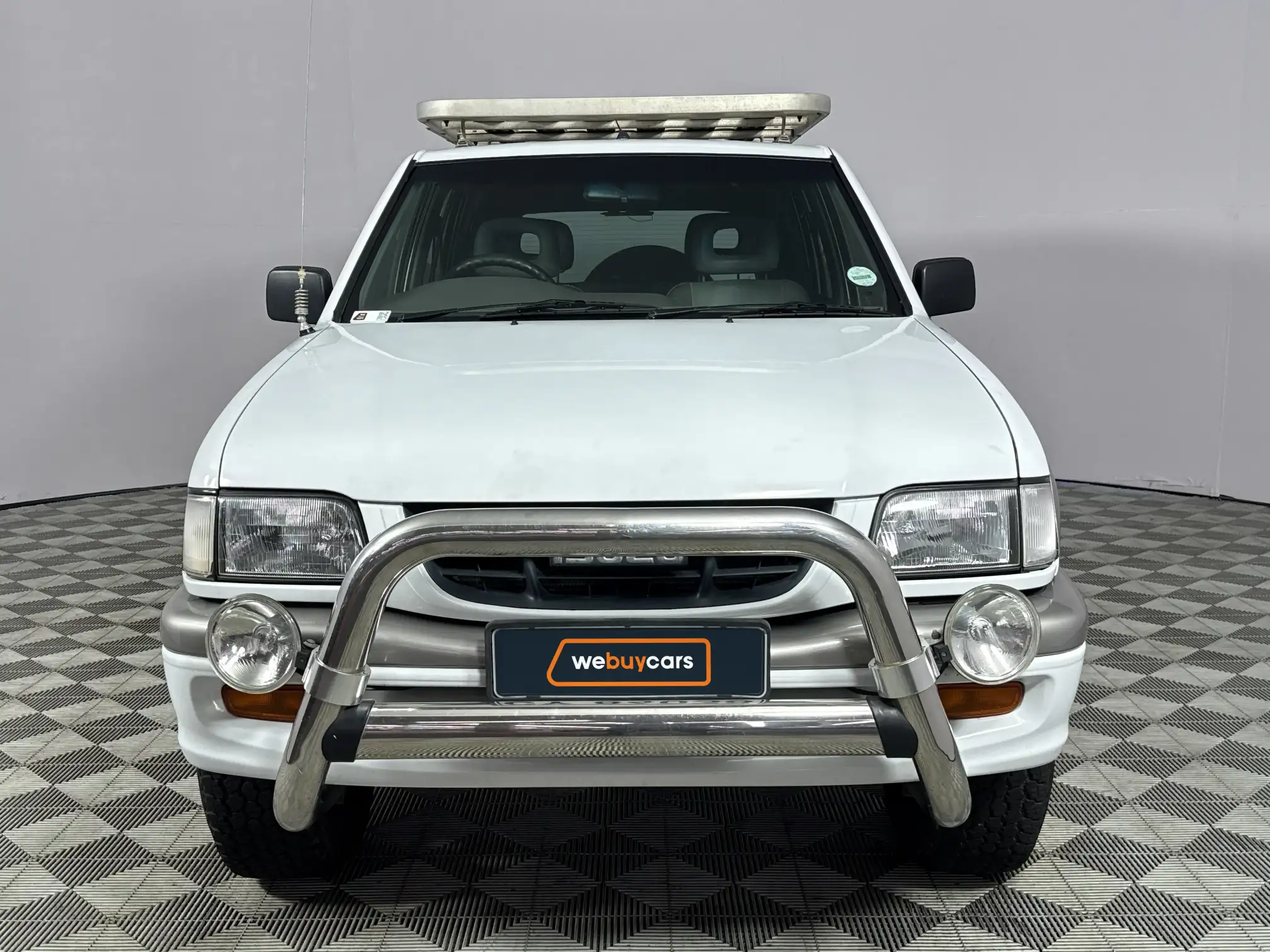 Isuzu Frontier