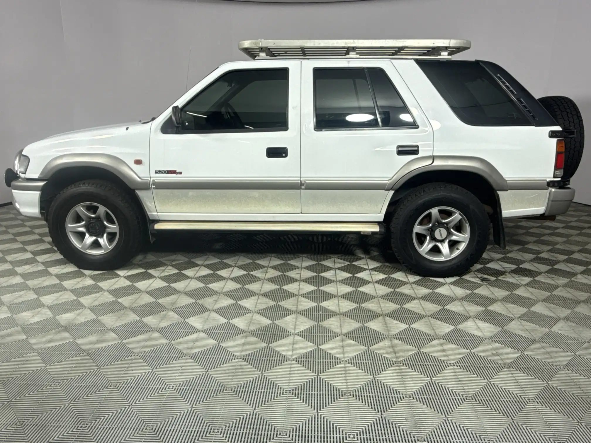 Isuzu Frontier