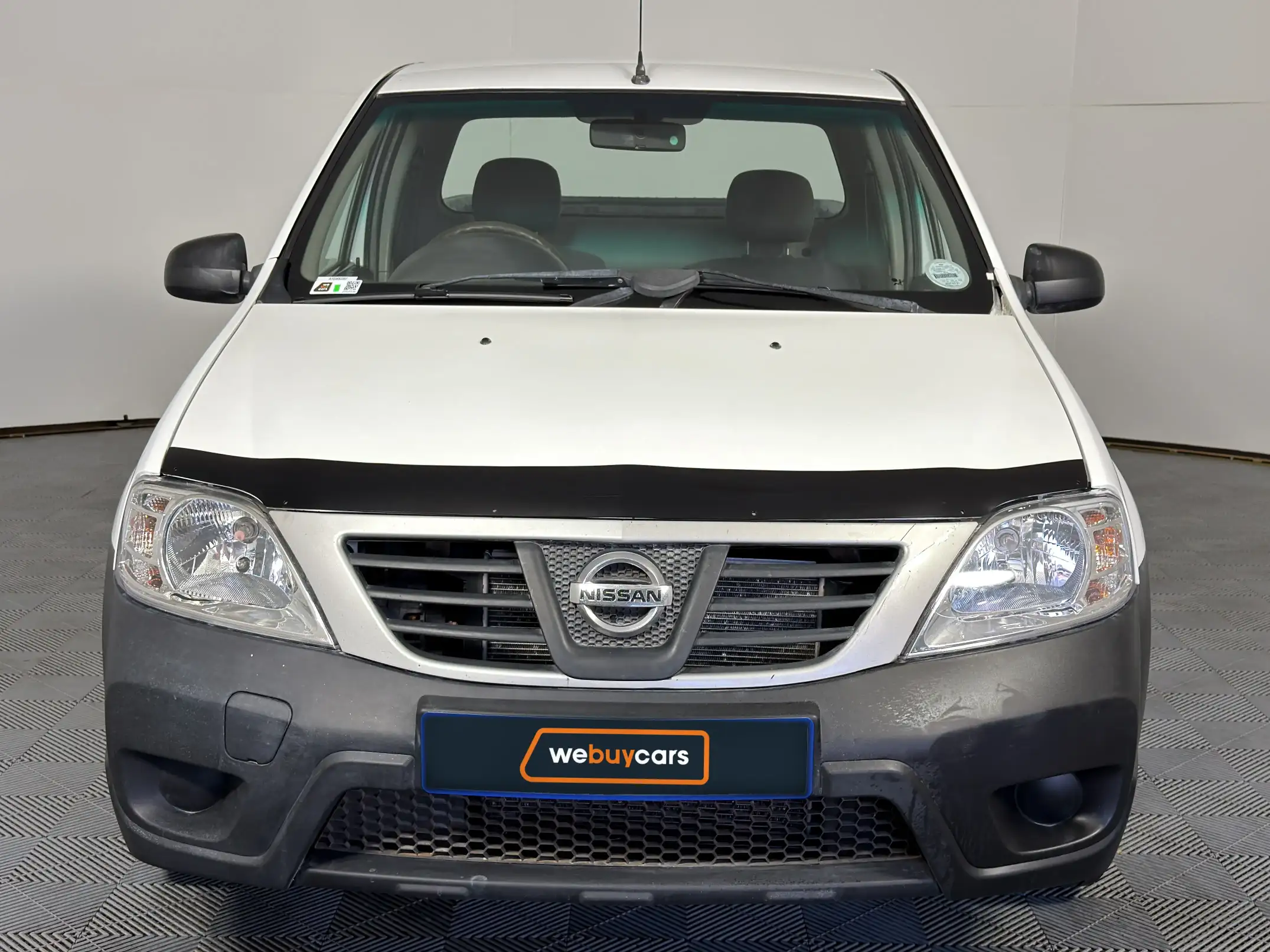Nissan NP200