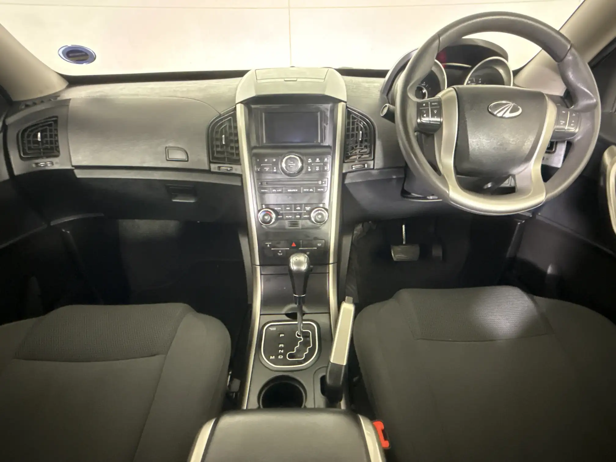 Mahindra XUV