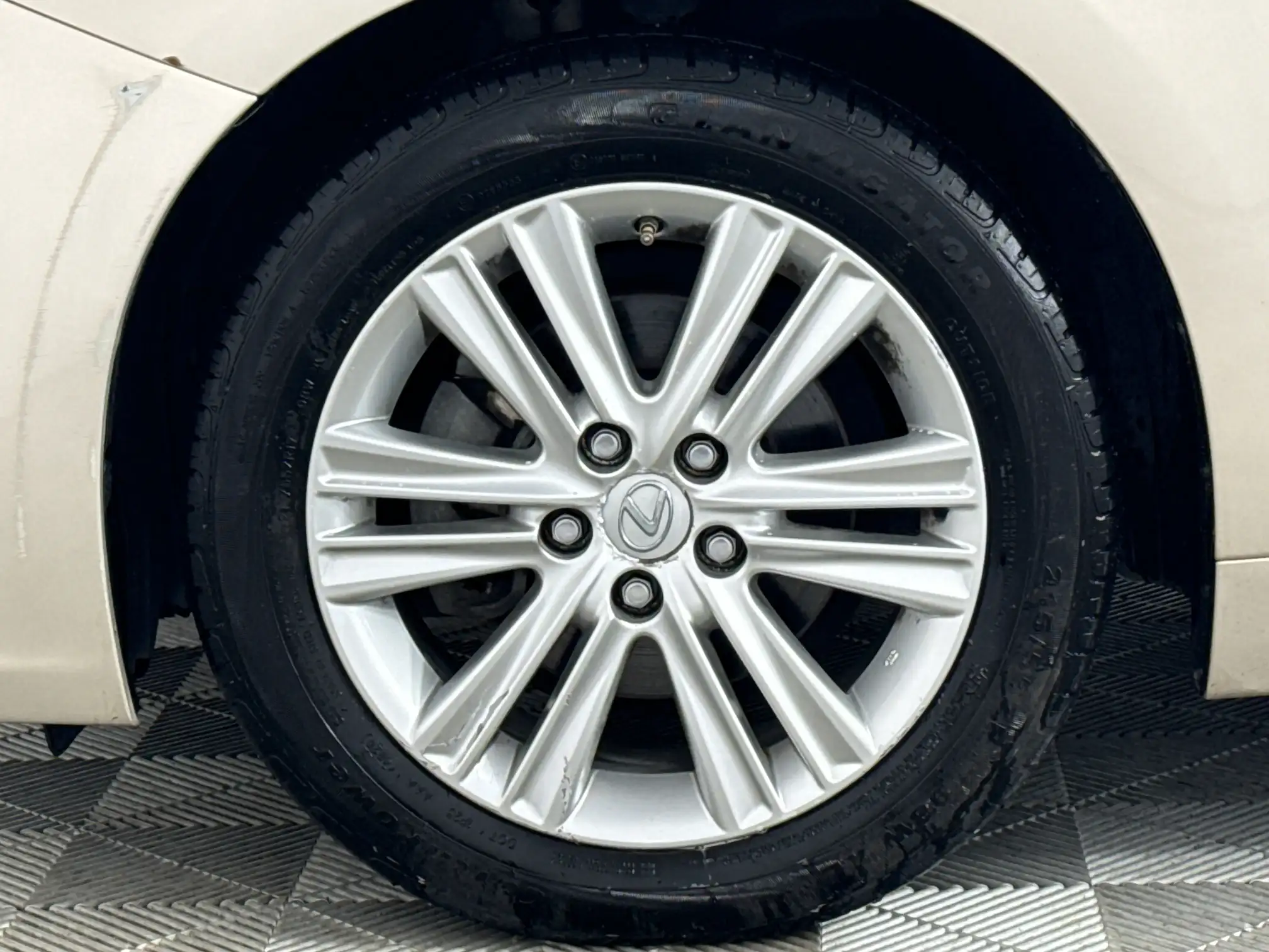 Lexus ES