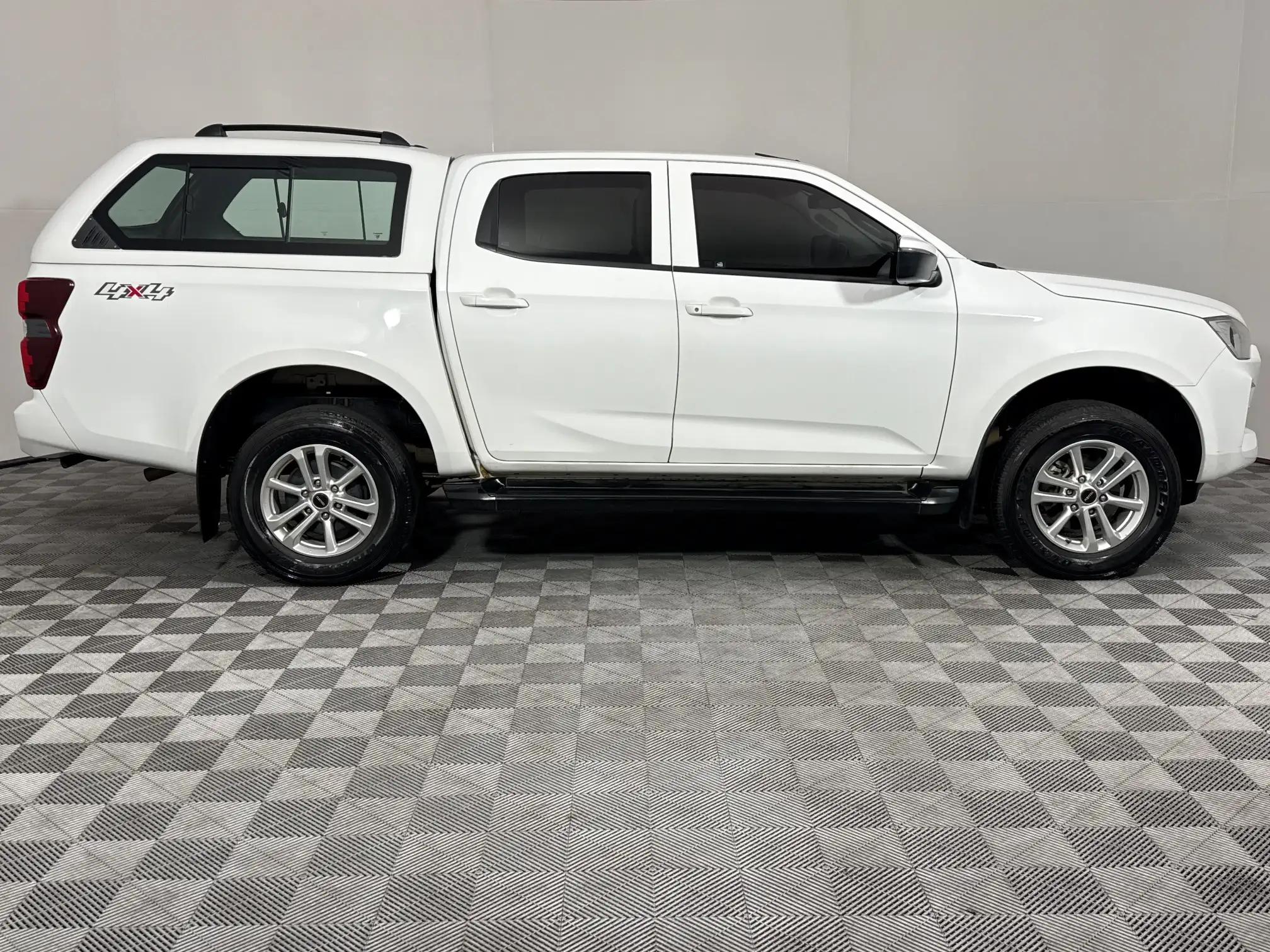 Isuzu D-MAX