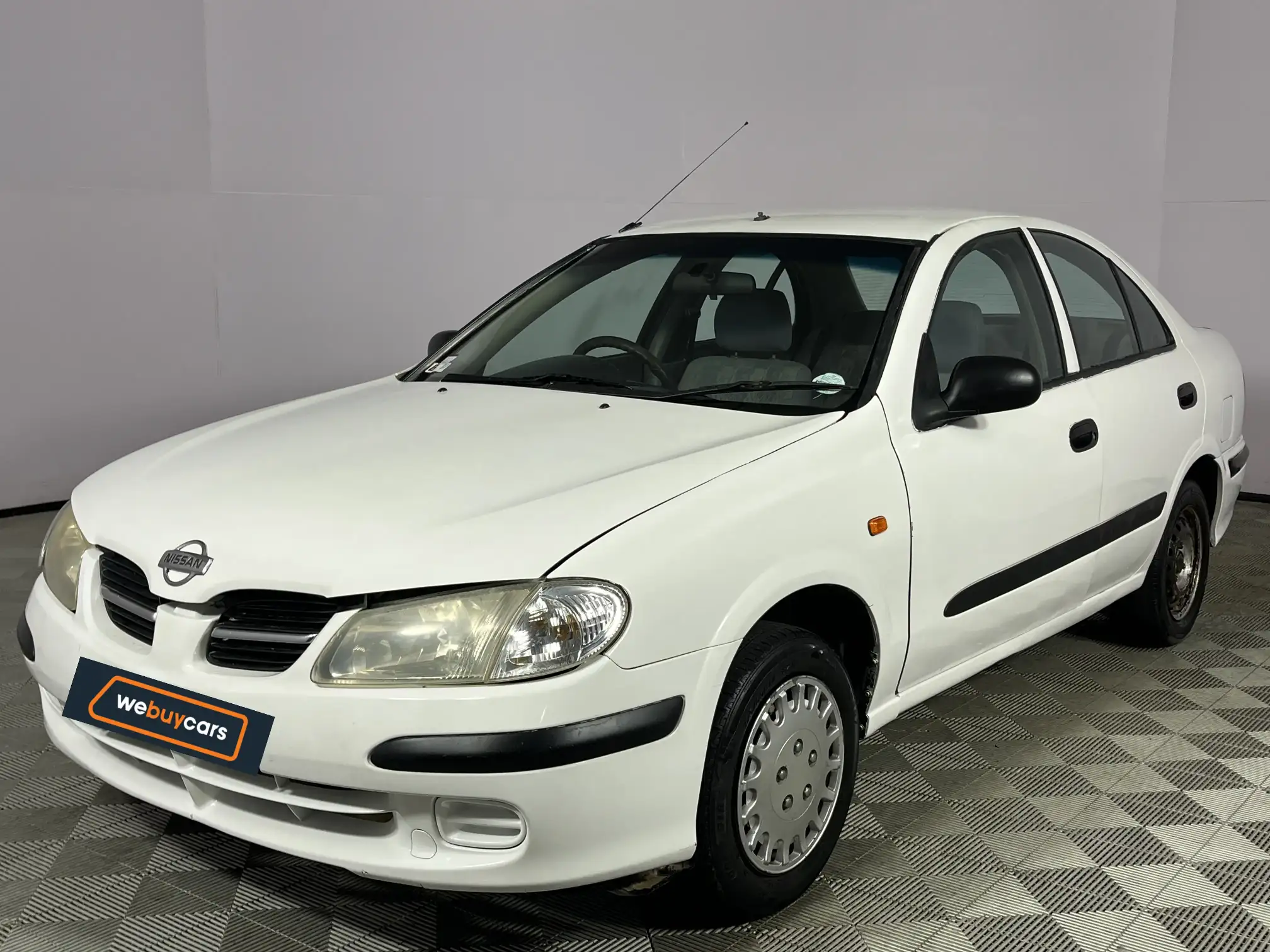 Nissan Almera