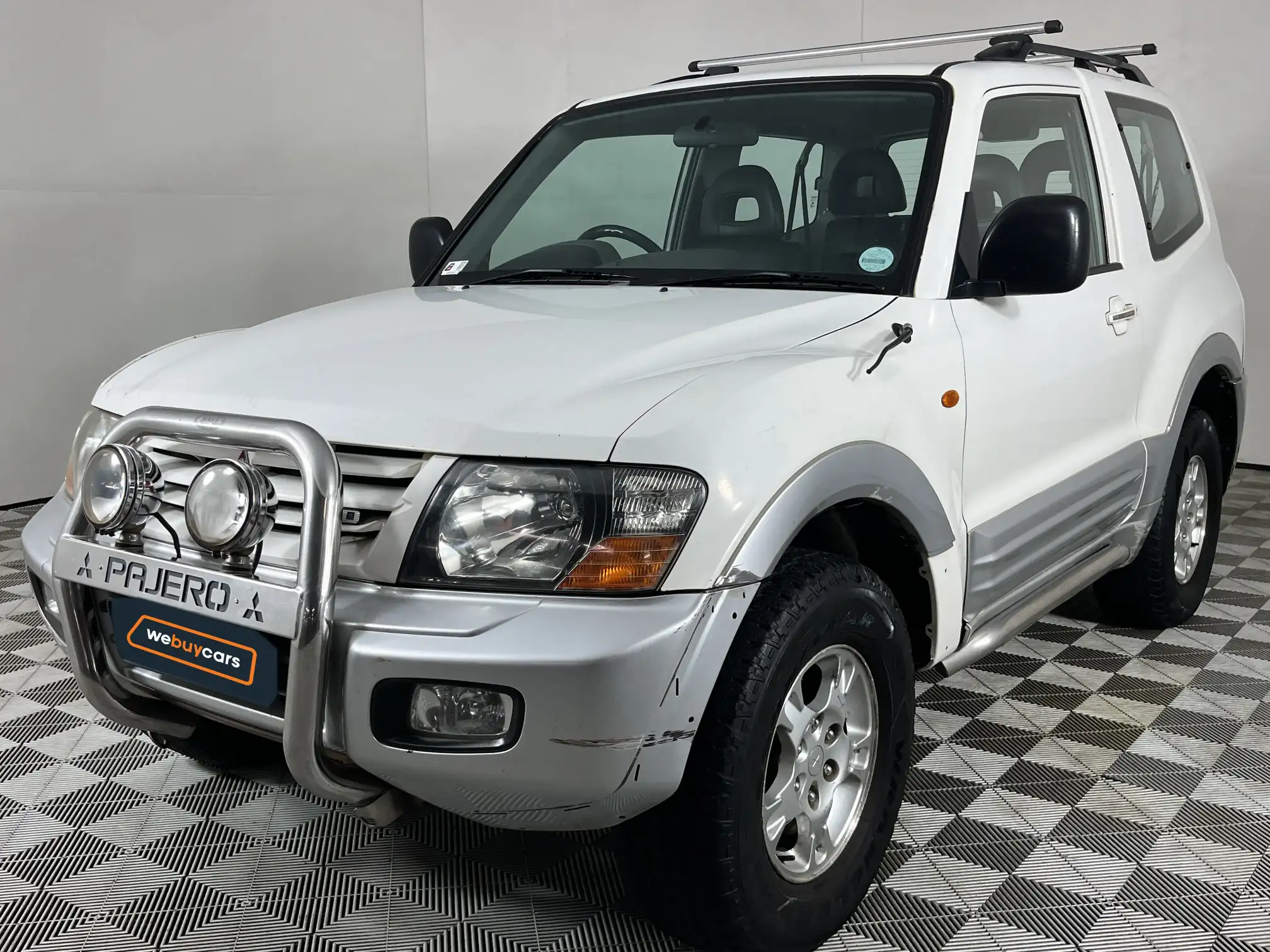 2001 Mitsubishi Pajero