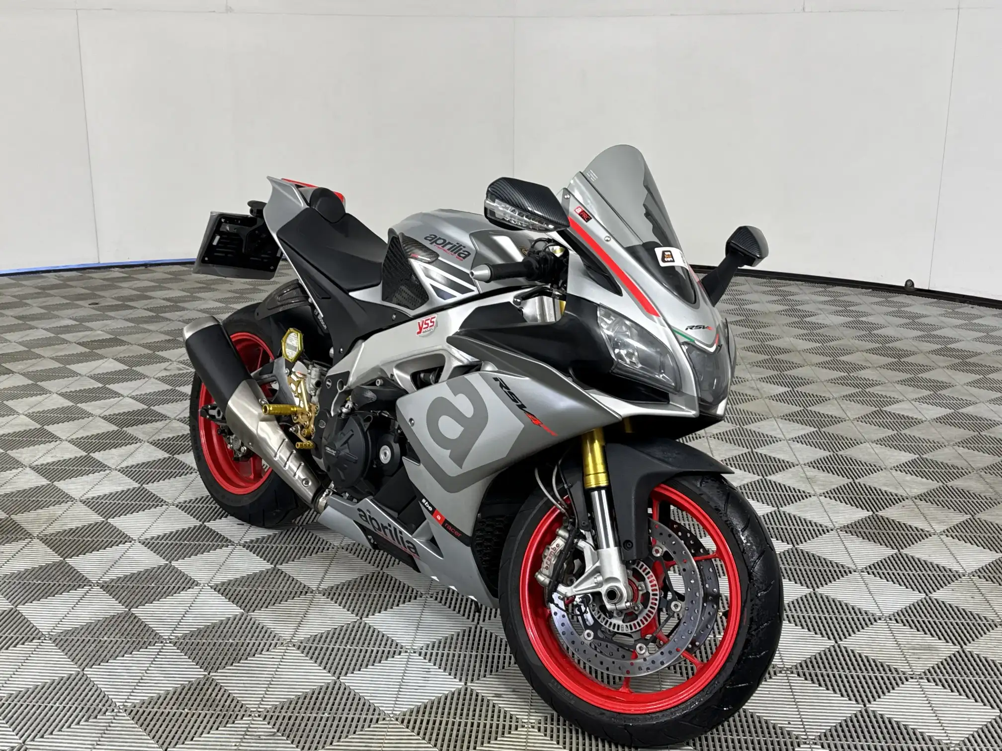 Aprilia Rsv4