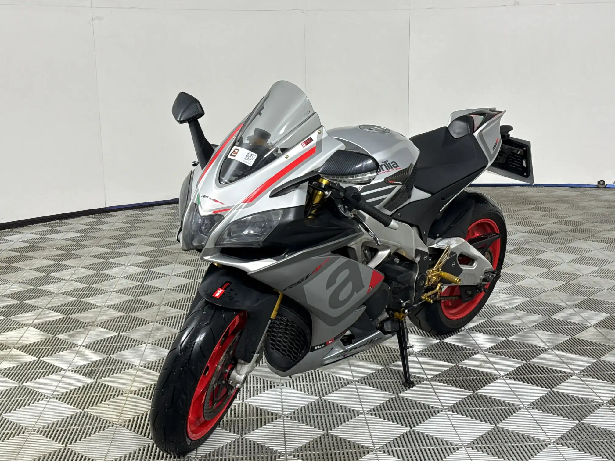 Aprilia Rsv4