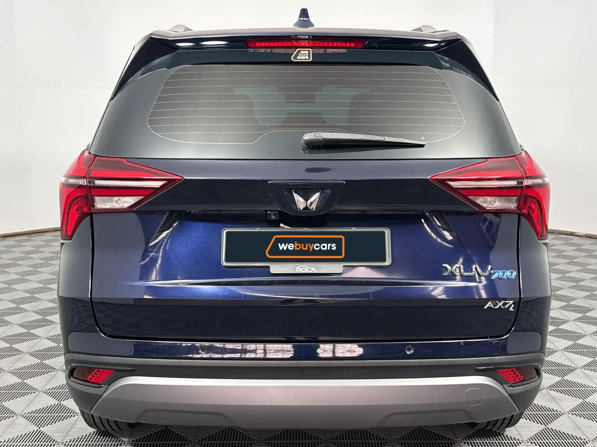 Mahindra XUV 700