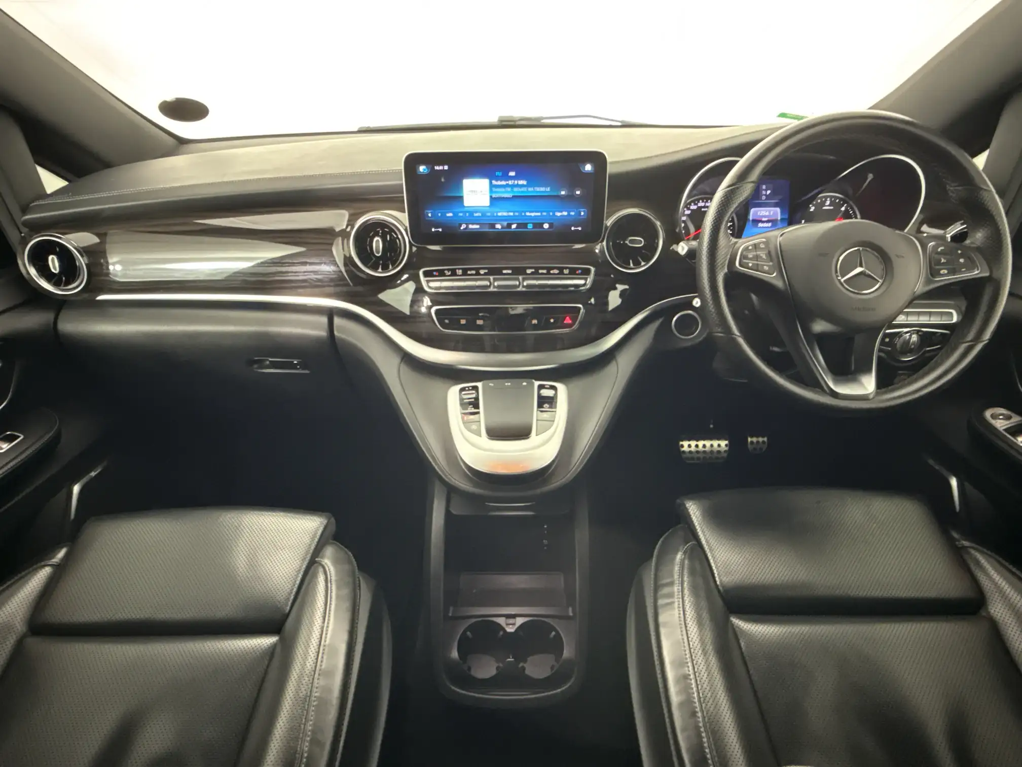 Mercedes-Benz V250