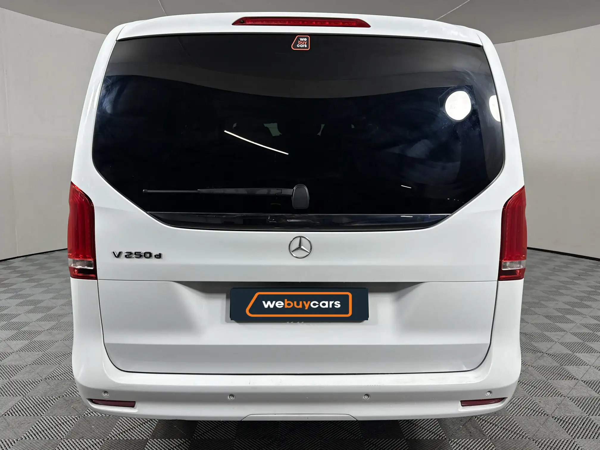 Mercedes-Benz V250