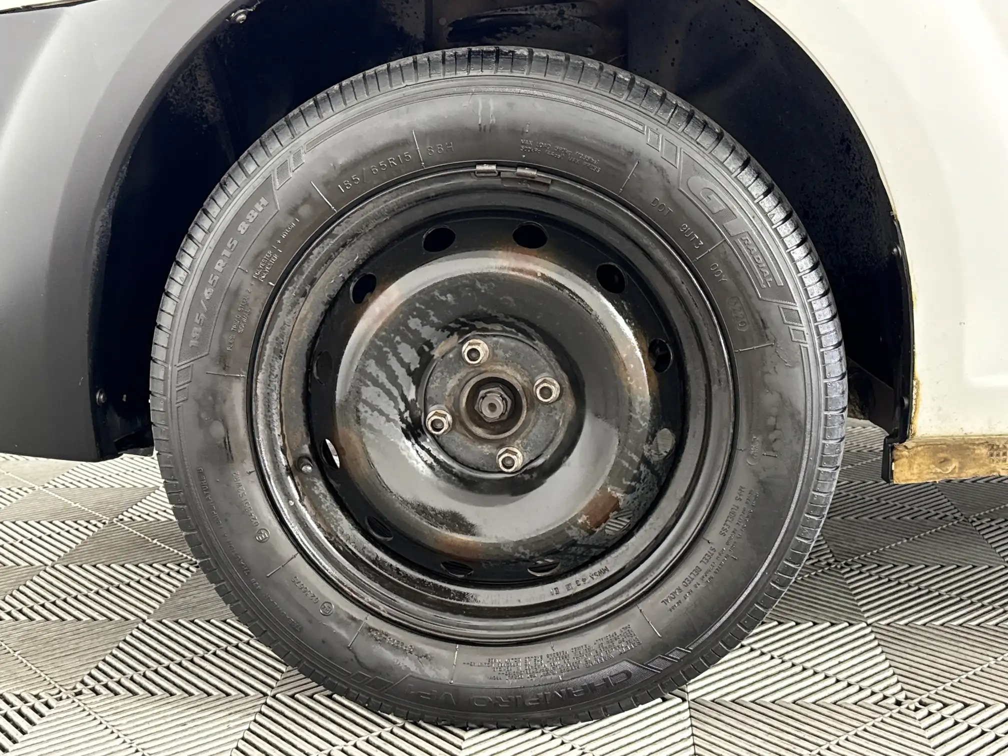 Nissan NP200